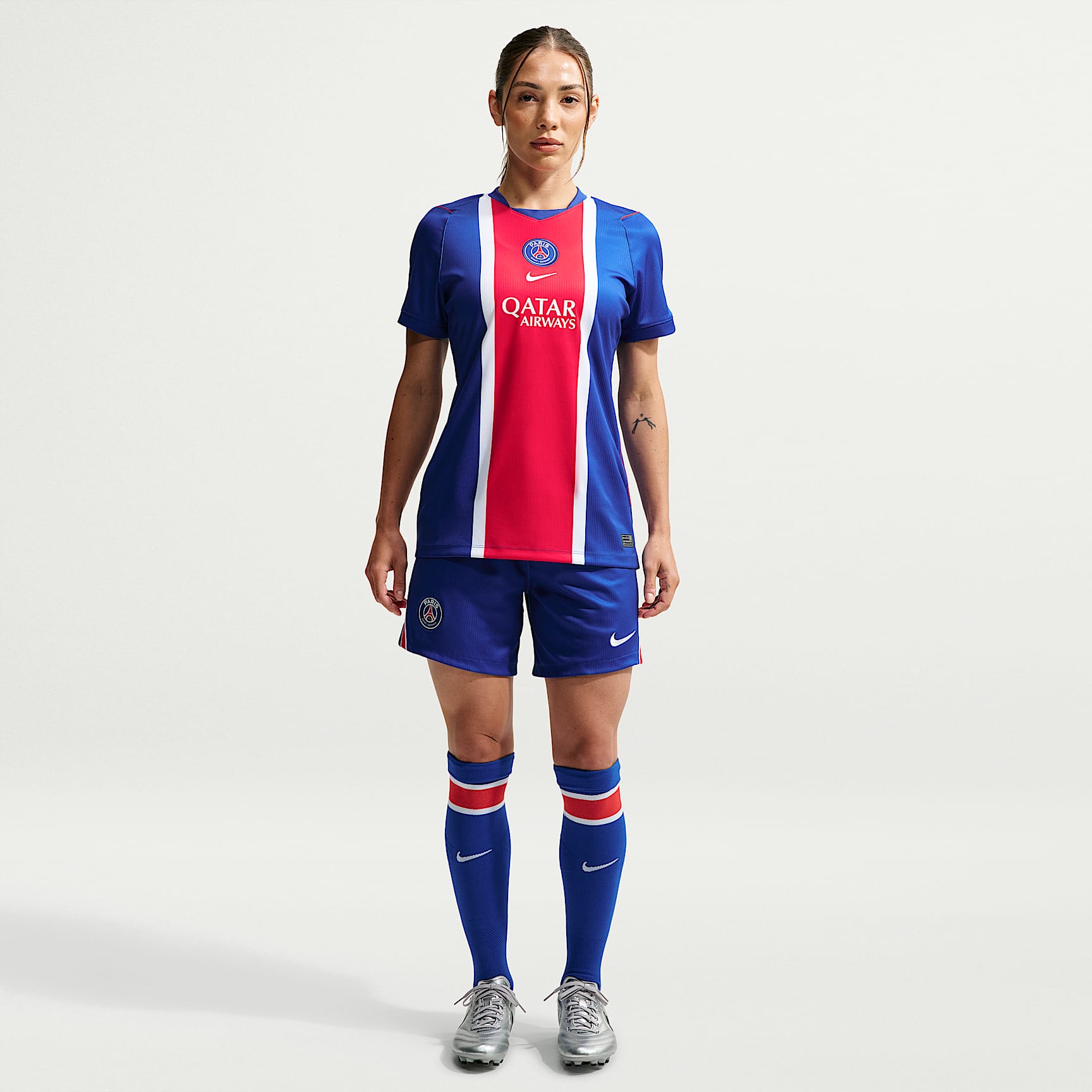 Damskie spodenki piłkarskie Nike Dri-FIT Paris Saint-Germain Stadium 2026/27 (wersja domowa) – replika