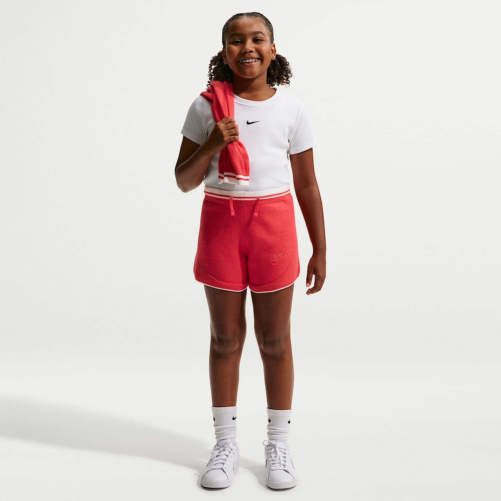 Nike Sportswear genserstrikket treningsshorts til store barn (jente)
