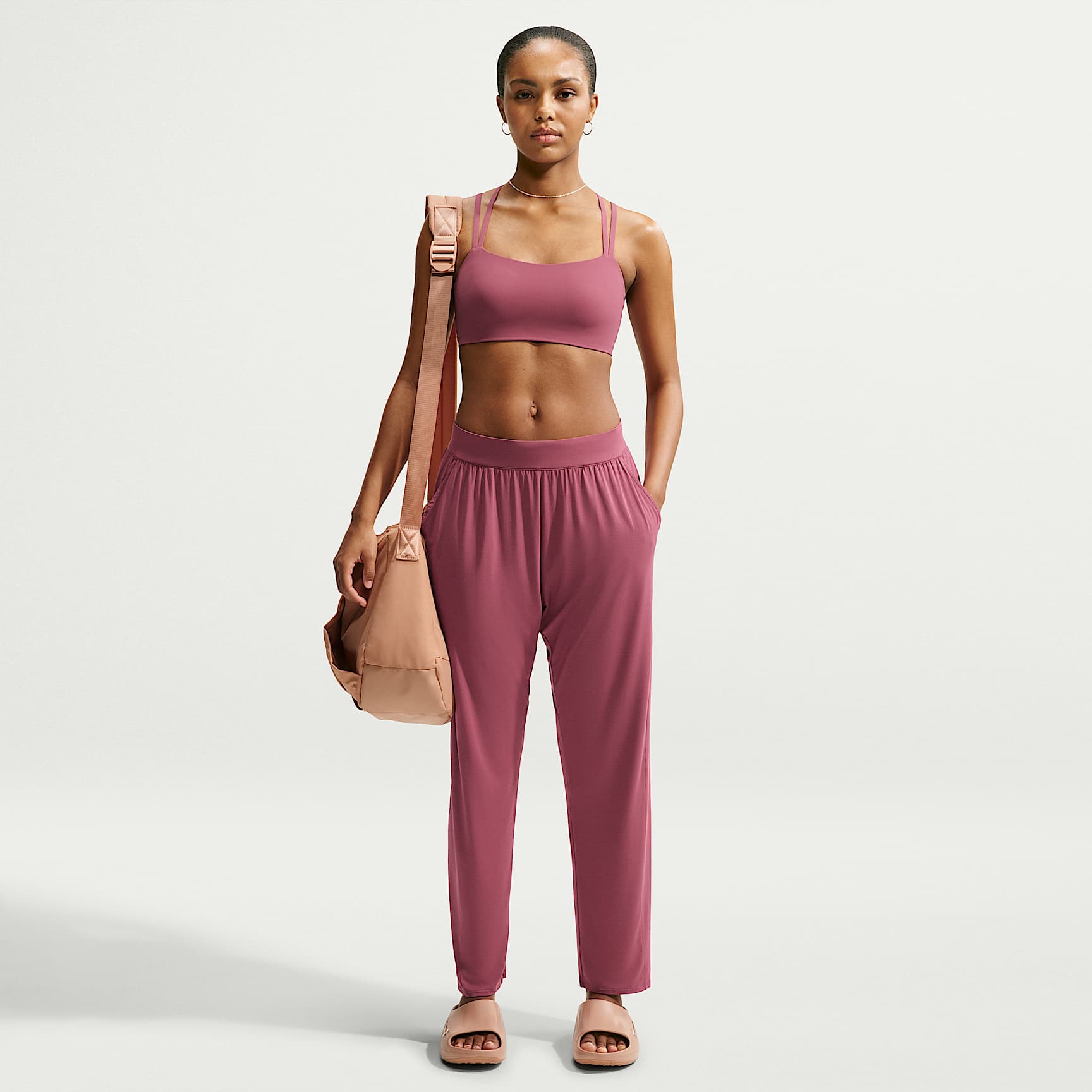 Pants de tiro medio holgados para mujer Nike Zenvy
