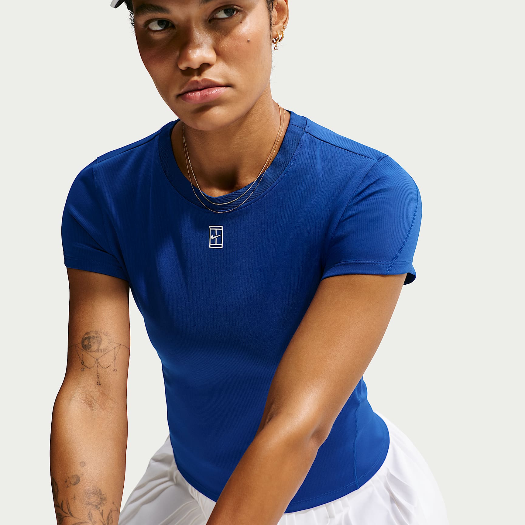 Haut de tennis à manches courtes Dri-FIT NikeCourt Advantage pour femme