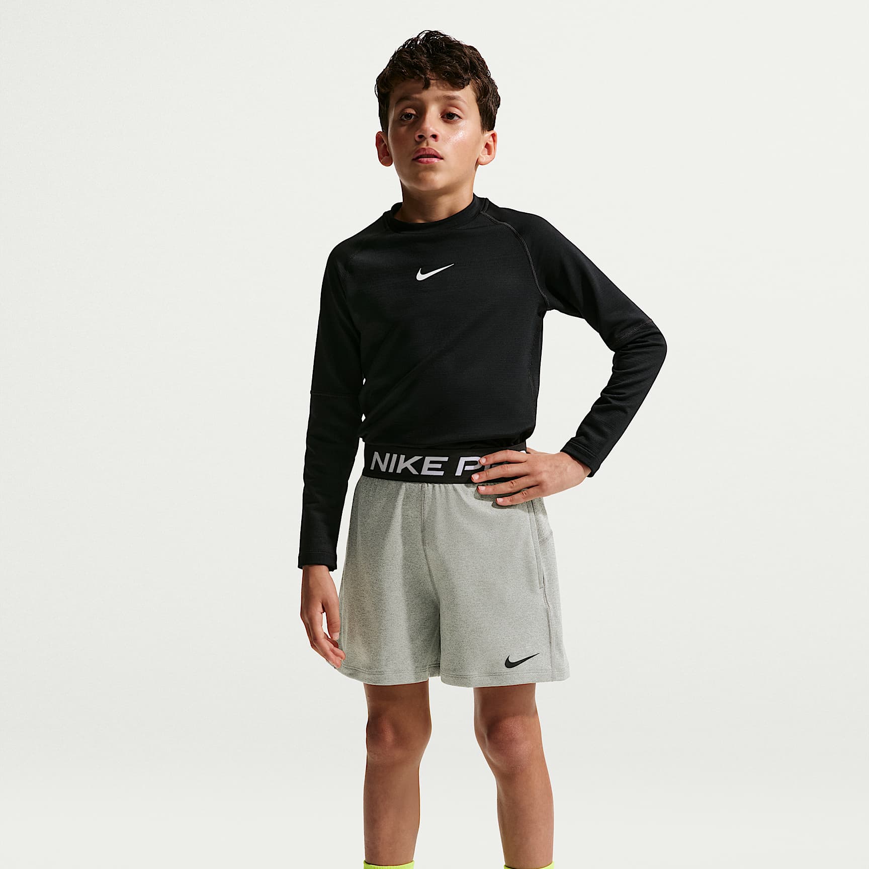 Shorts de tejido Fleece Dri-FIT para niño talla grande Nike Pro