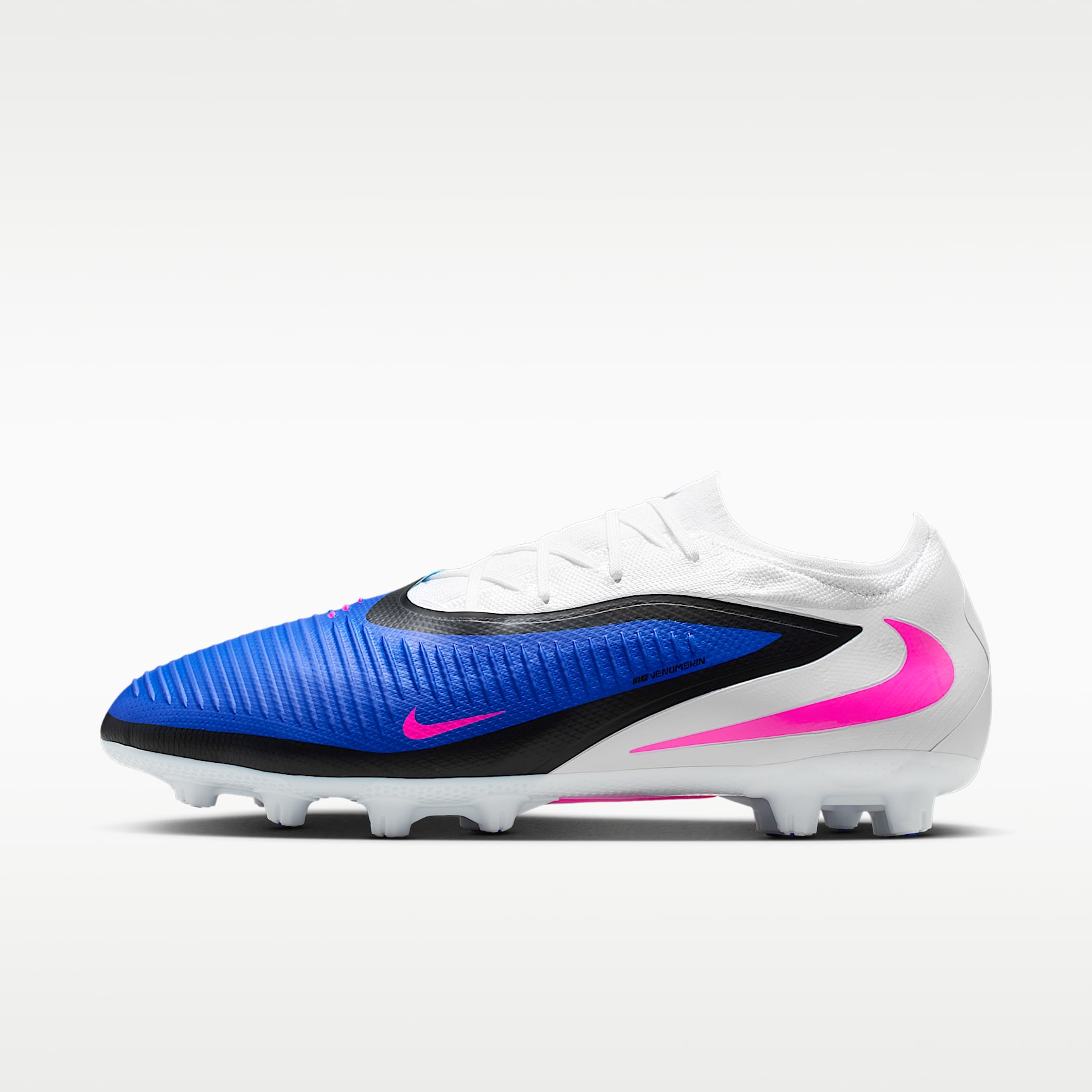 Nike Phantom 6 Low Pro Hard-Ground Soccer Cleats