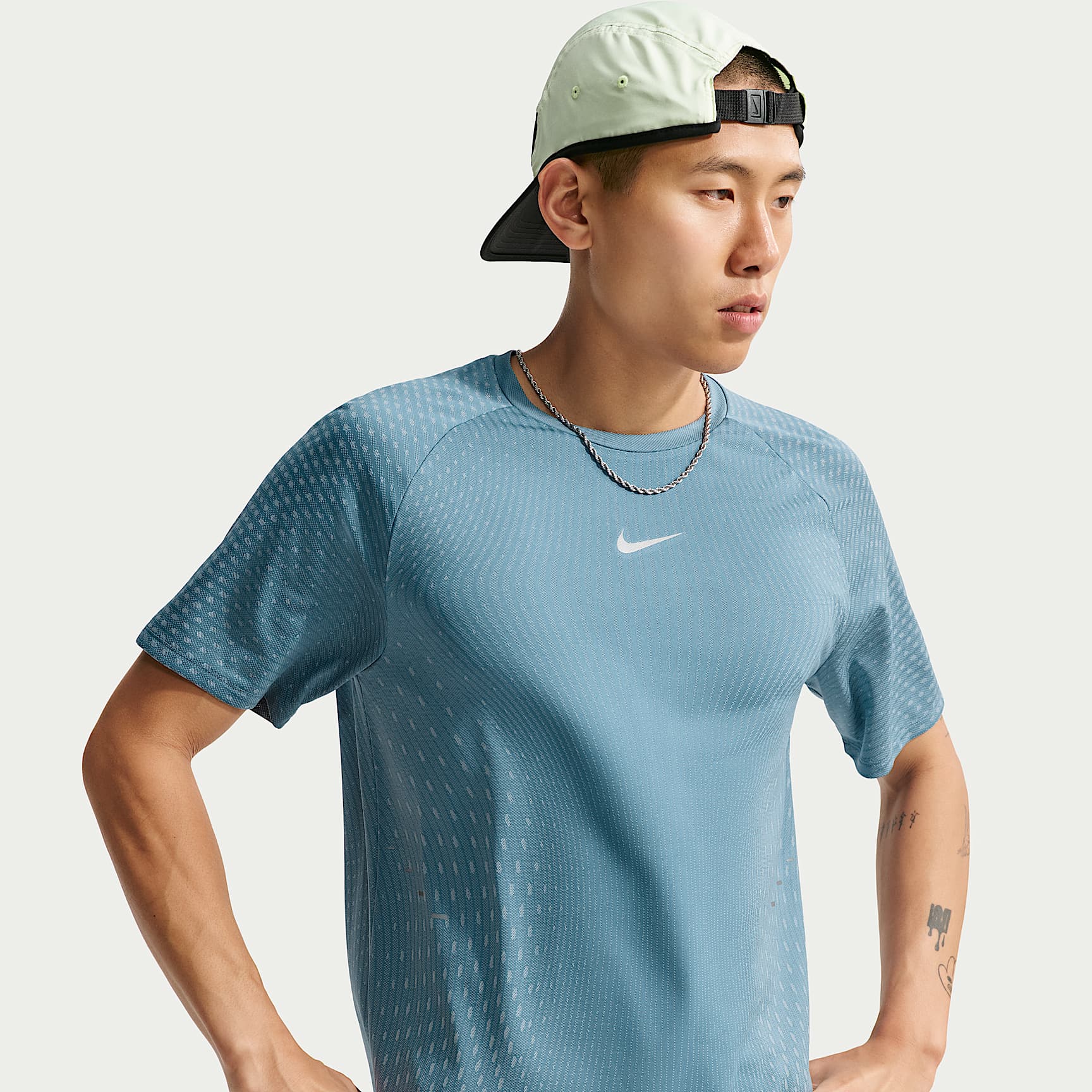 Nike Stride Aero-FIT 男款短袖跑步上衣