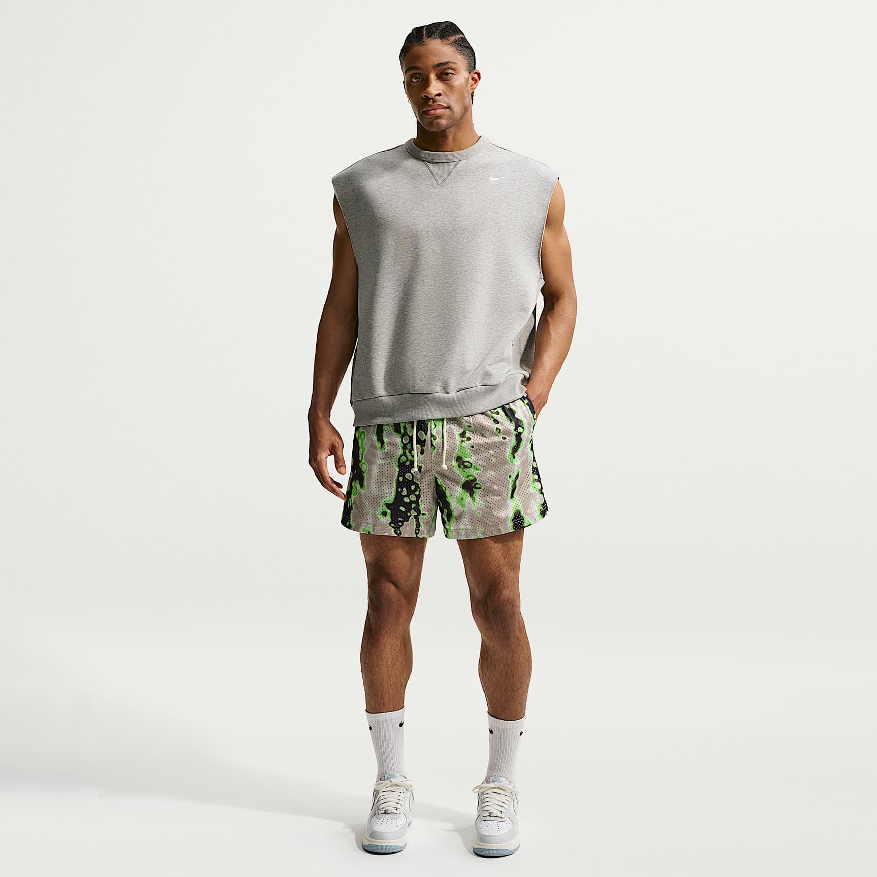 Nike Standard Issue Men's 5" Practice Mesh Basketball Shorts