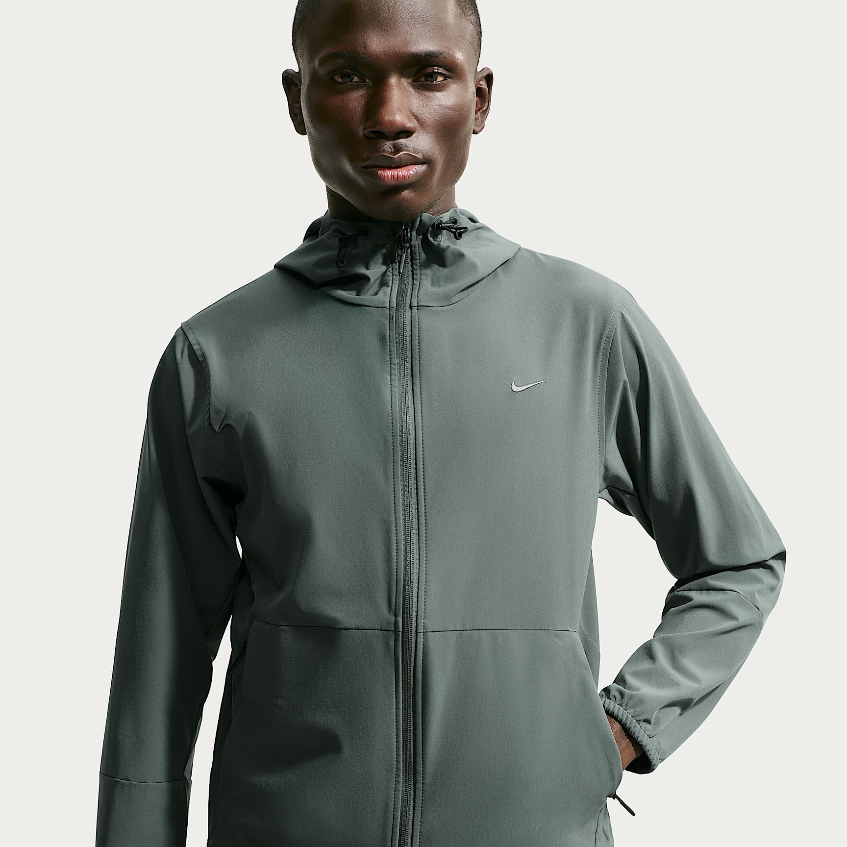 Nike Unlimited vielseitige Repel-Jacke mit Kapuze für Herren