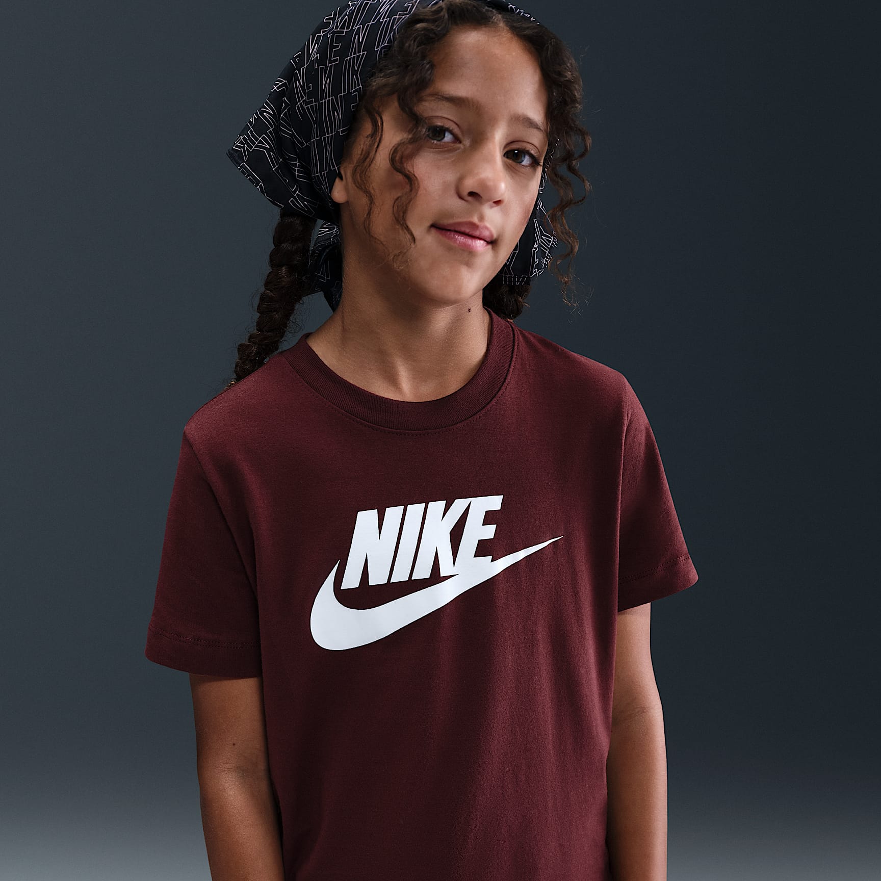 Playera para niños talla grande Nike Sportswear