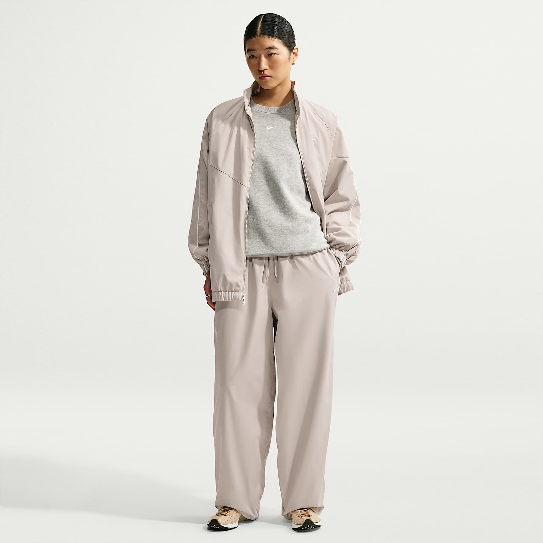 Nike Sportswear Women's Loose High-Waisted Tracksuit Bottoms