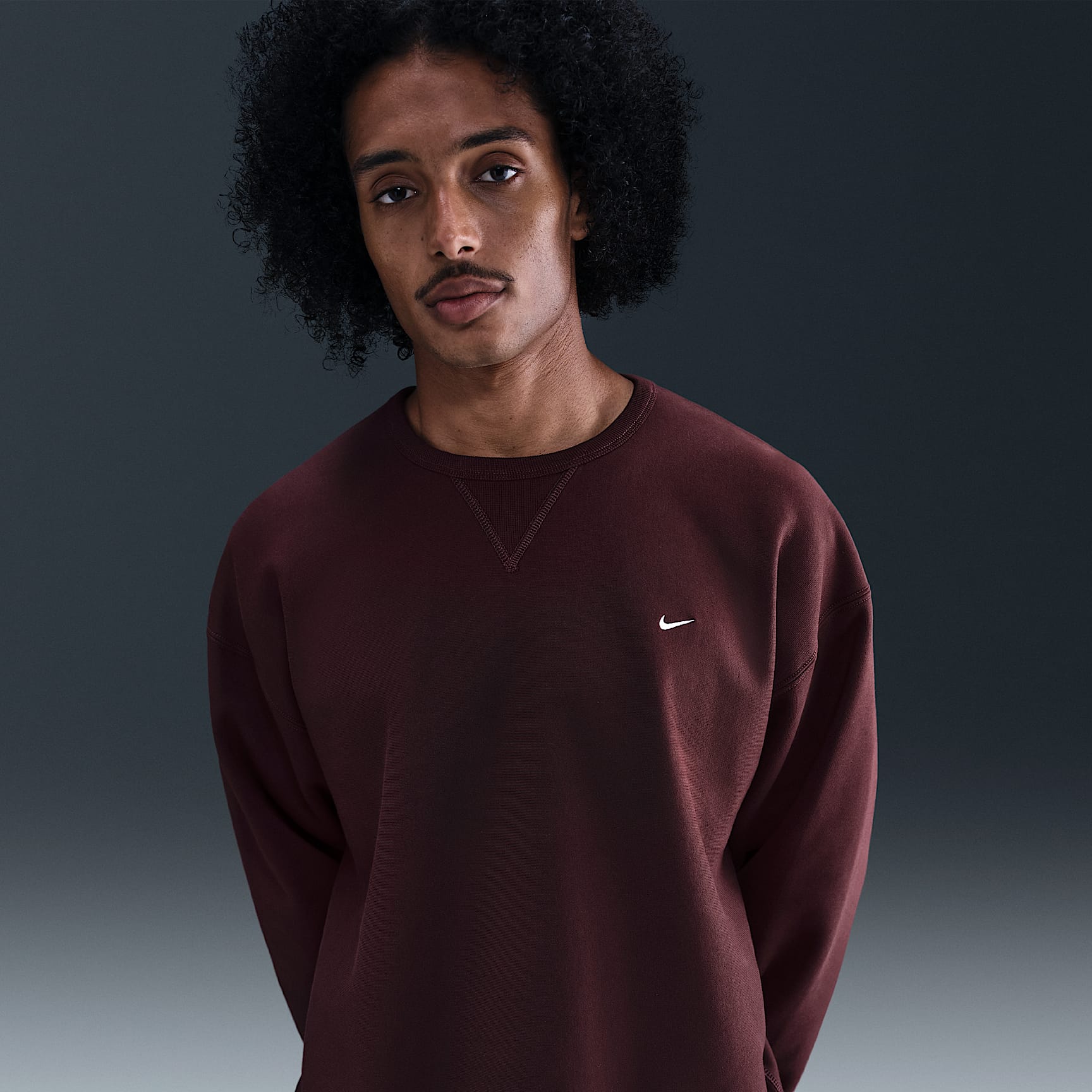 Sudadera de cuello redondo de tejido Fleece para hombre Nike Solo Swoosh