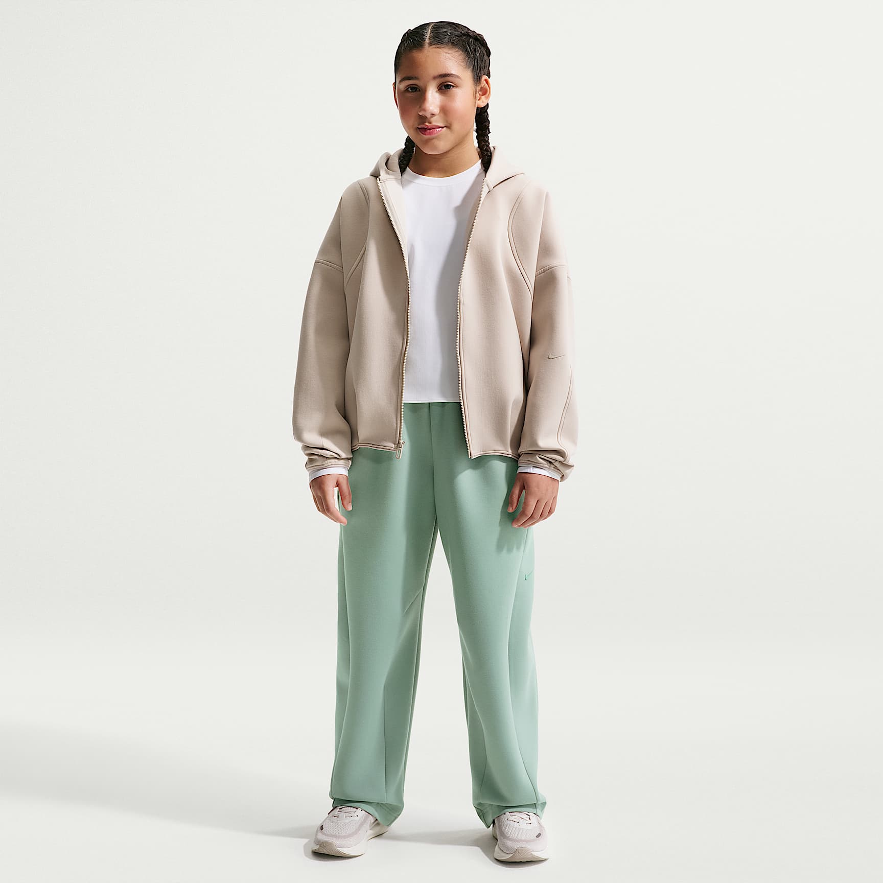 Nike MAVN Girls' High-Rise Therma-FIT Knit Pants