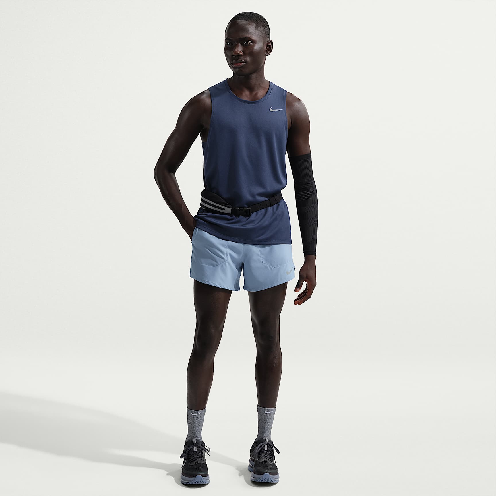 Shorts de correr Dri-FIT de 13 cm con forro de ropa interior para hombre Nike Stride