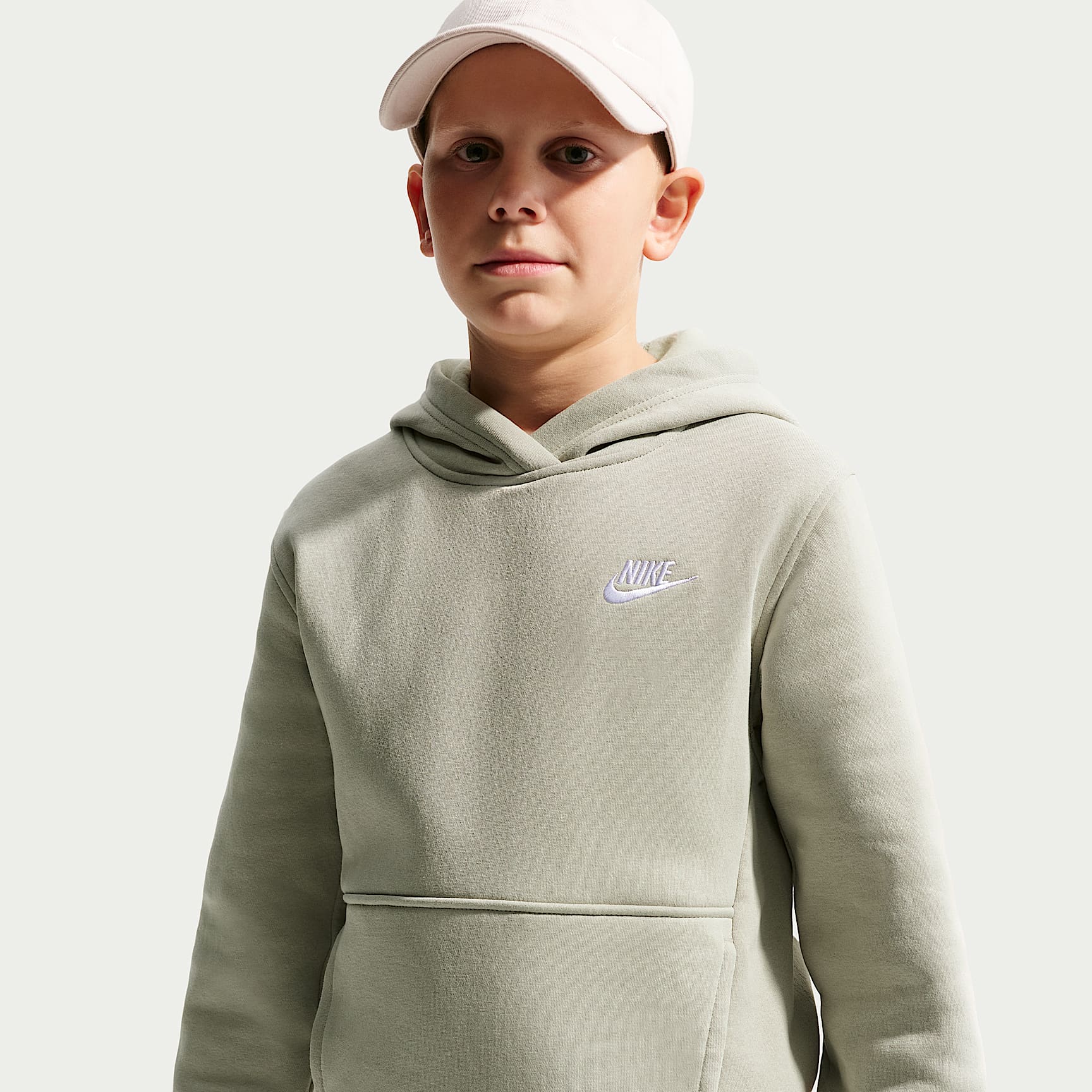 Nike Sportswear Club Fleece Older Kids' Pullover Hoodie