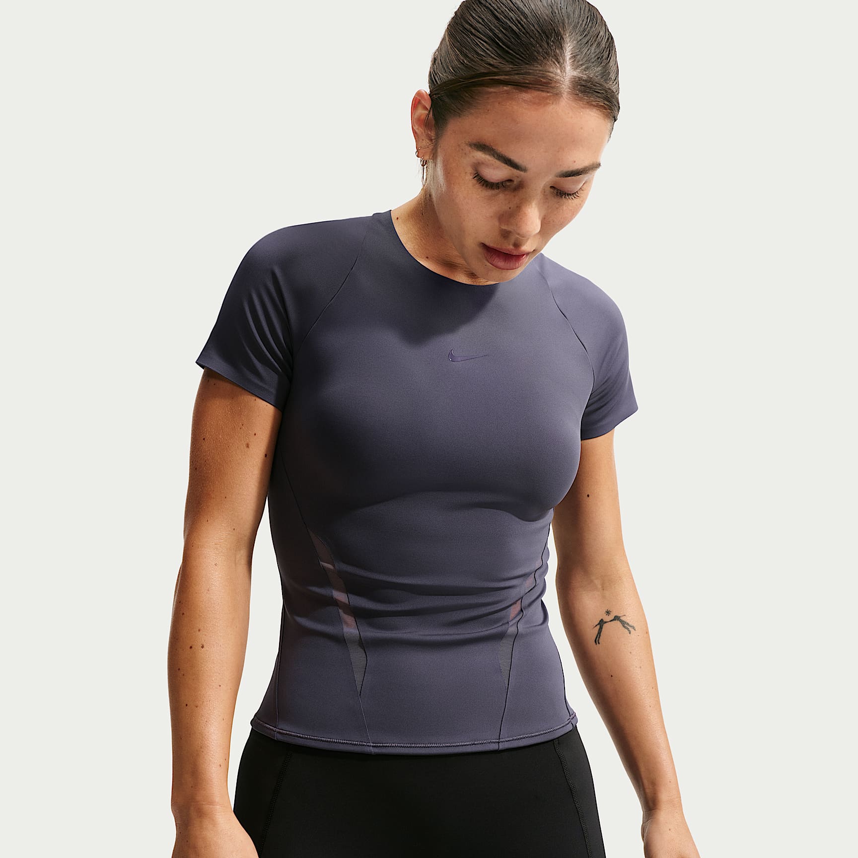 Nike Universa Women's Mesh Short-Sleeve Top