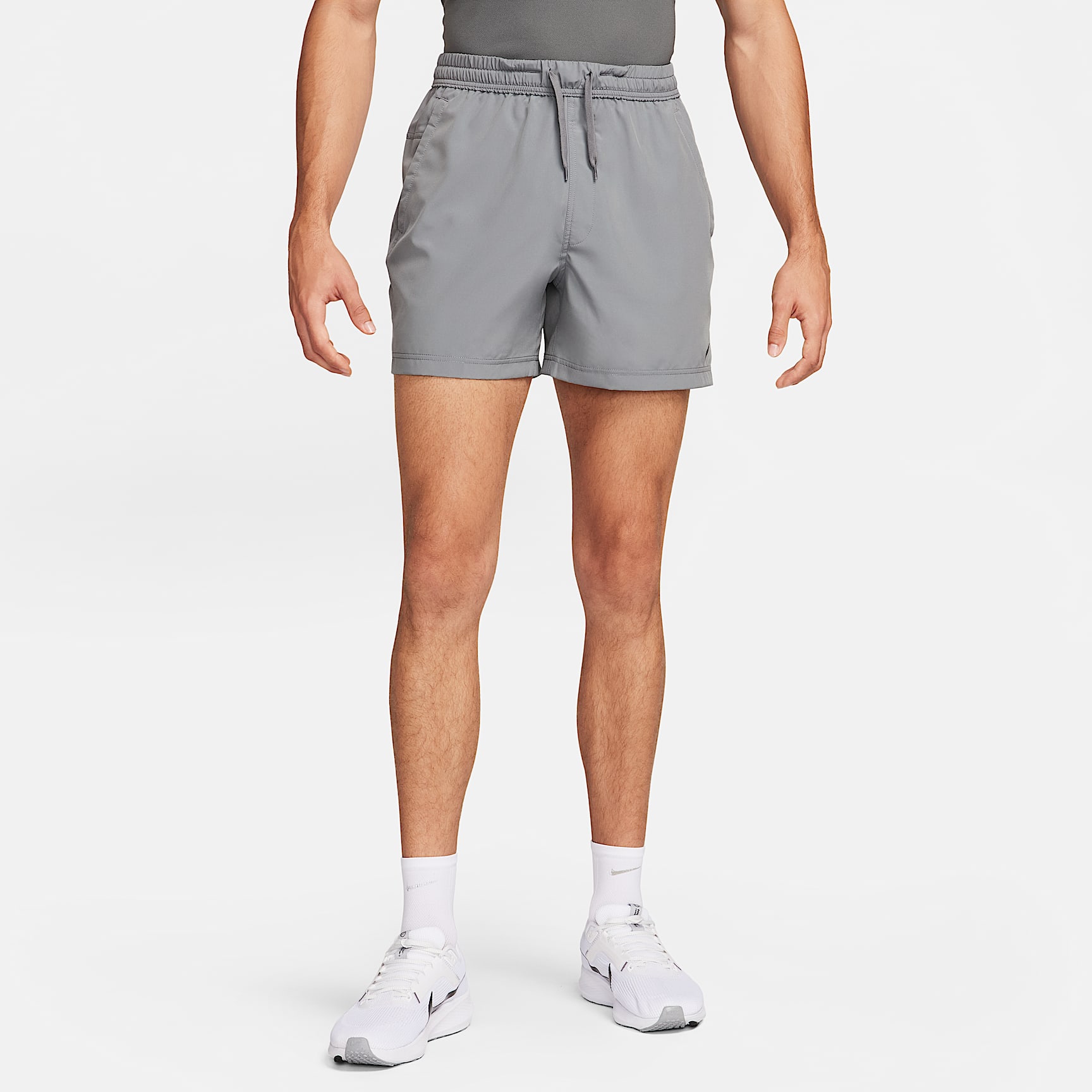 Nike Form Men's Dri-FIT 5" Unlined Versatile Shorts