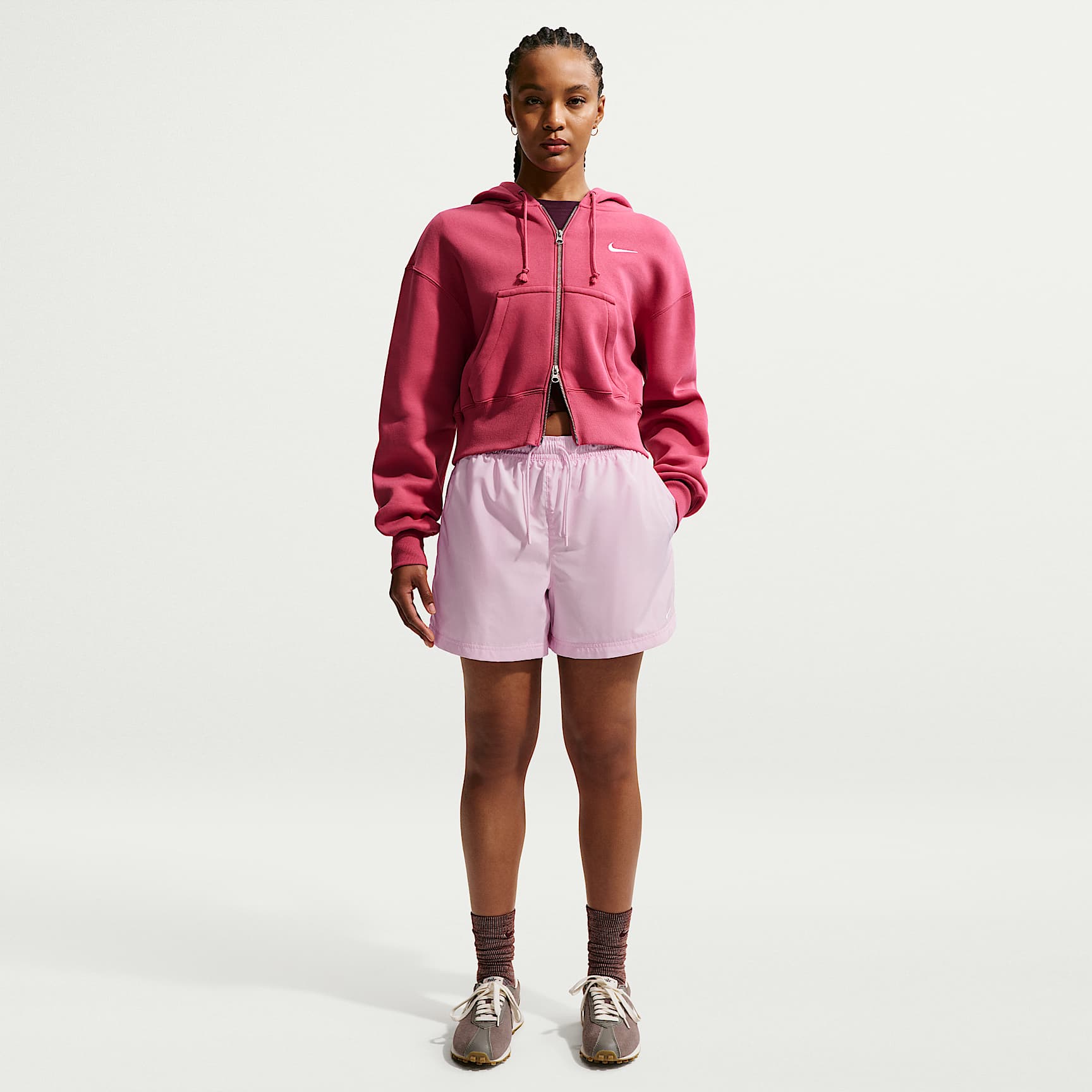 Nike Sportswear Classic Wovens Women's Mid-Rise Shorts