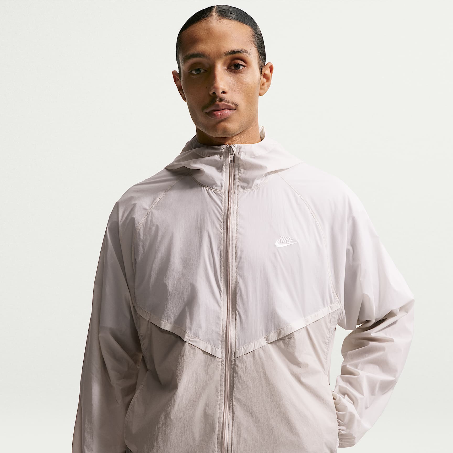 Nike Windrunner Men's Unlined Full-Zip UV Jacket