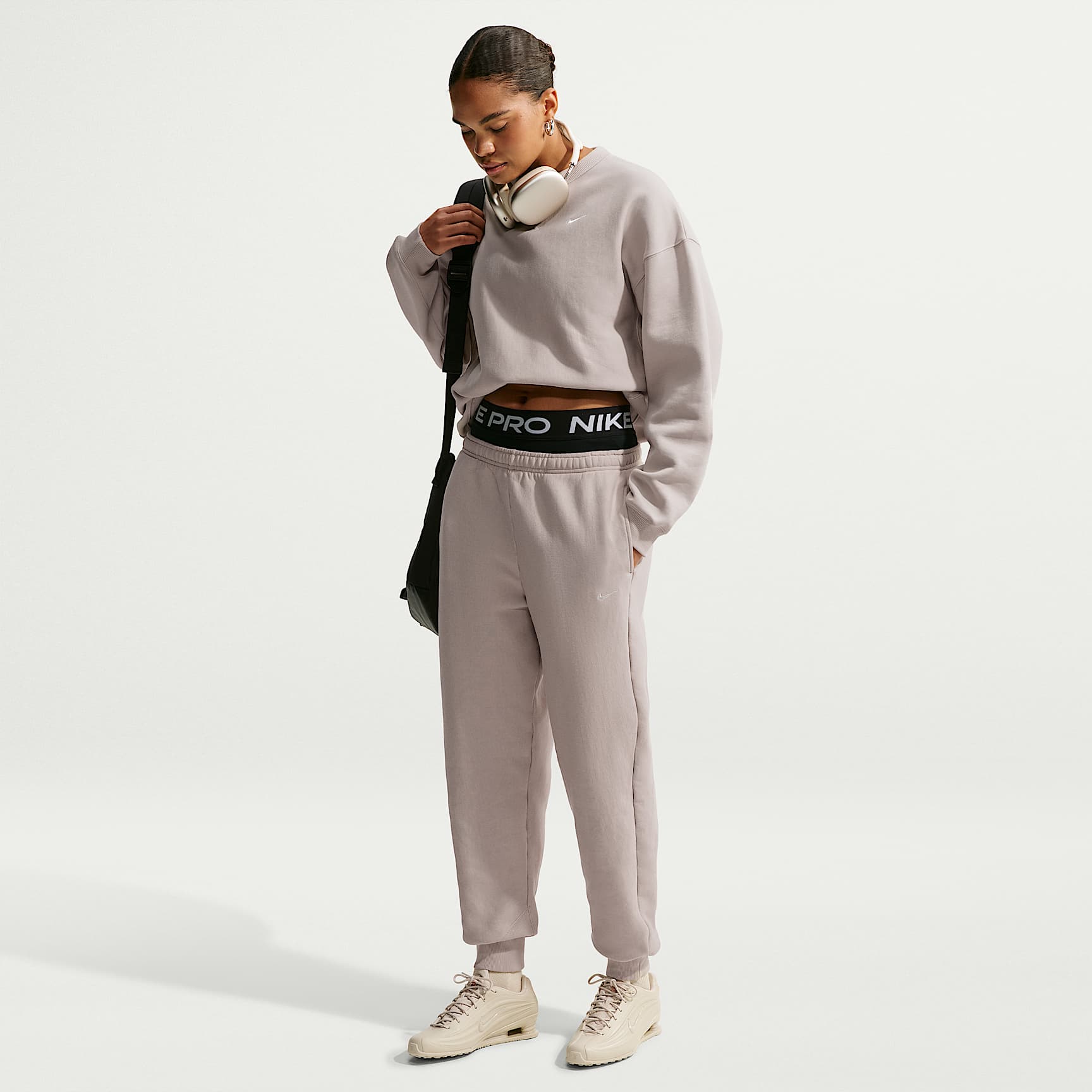 Nike Studio Fleece Heavyweight Women's Oversized High-Rise Joggers