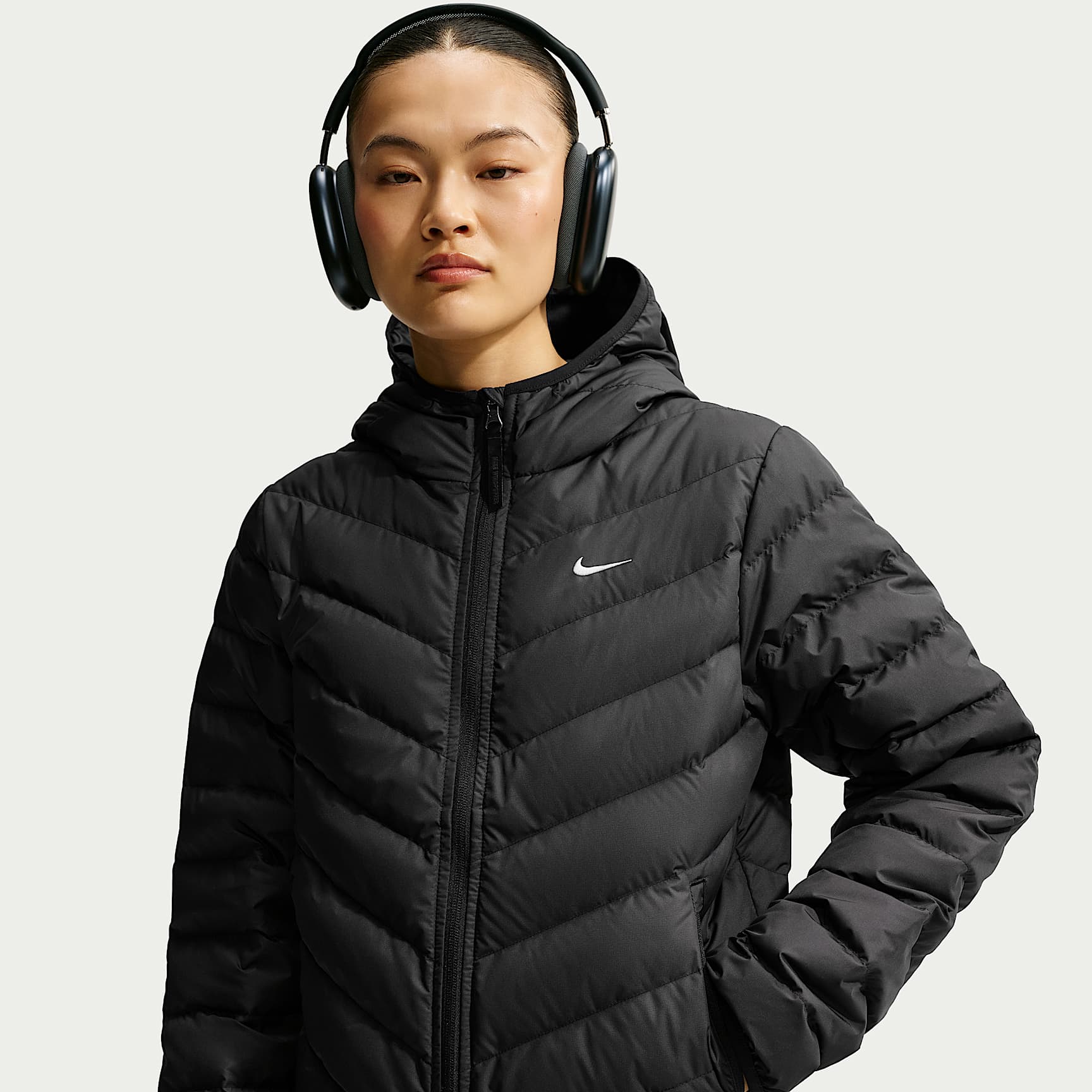 Chamarra de plumón Therma-FIT con gorro para mujer Nike Sportswear Windpuffer