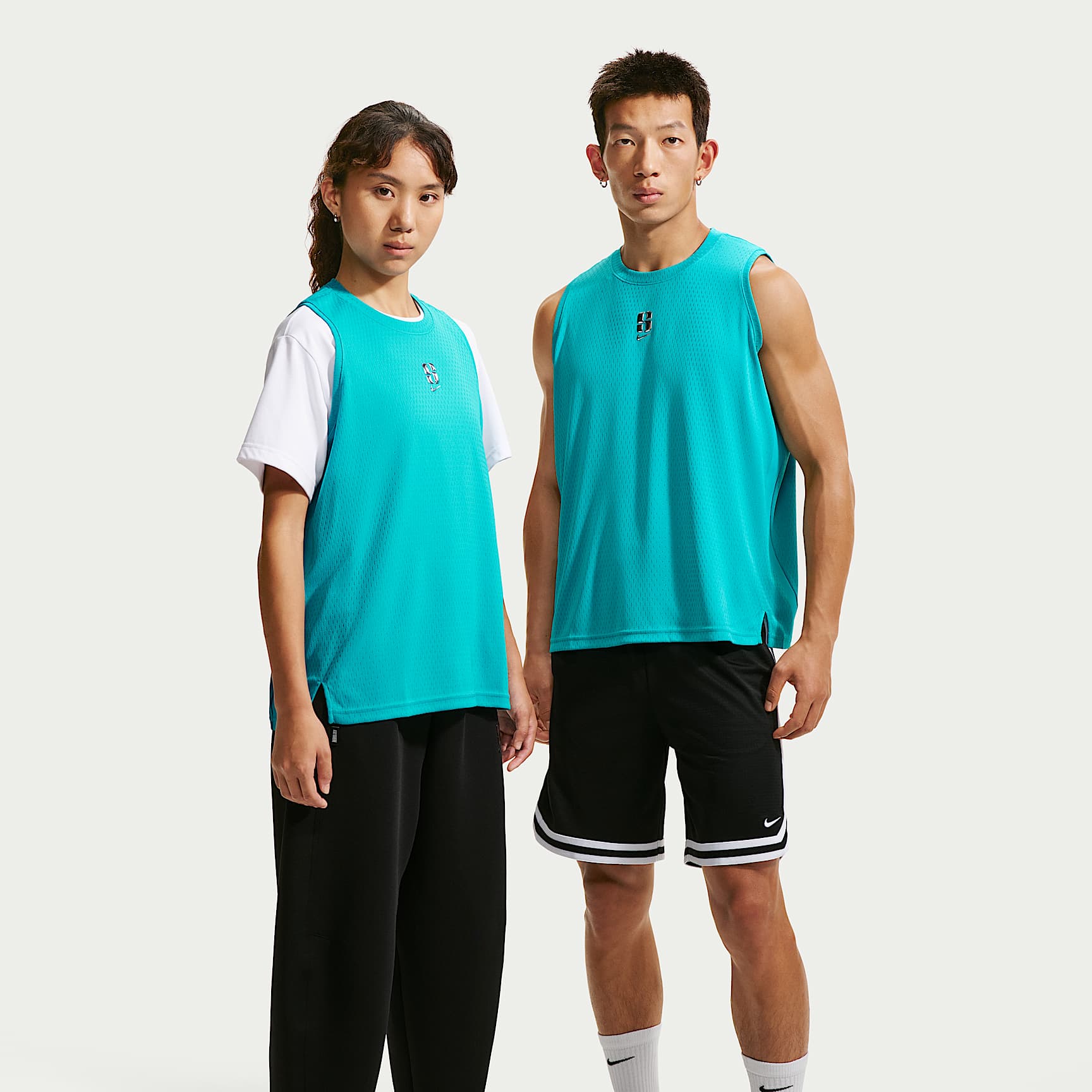 Sabrina Nike Aero-FIT Sleeveless Basketball Top