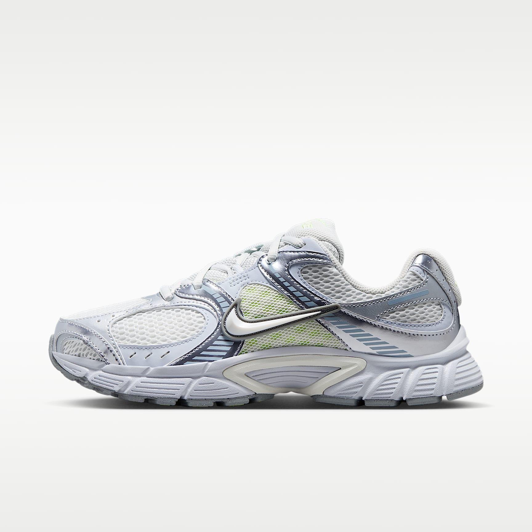 Nike V5 RNR Women's Shoes with Reflective Accents