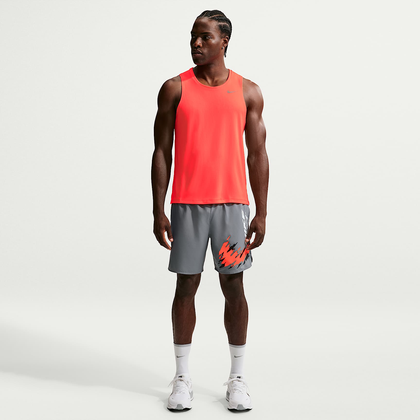 Shorts de correr Dri-FIT de 18 cm con forro de ropa interior para hombre Nike Challenger