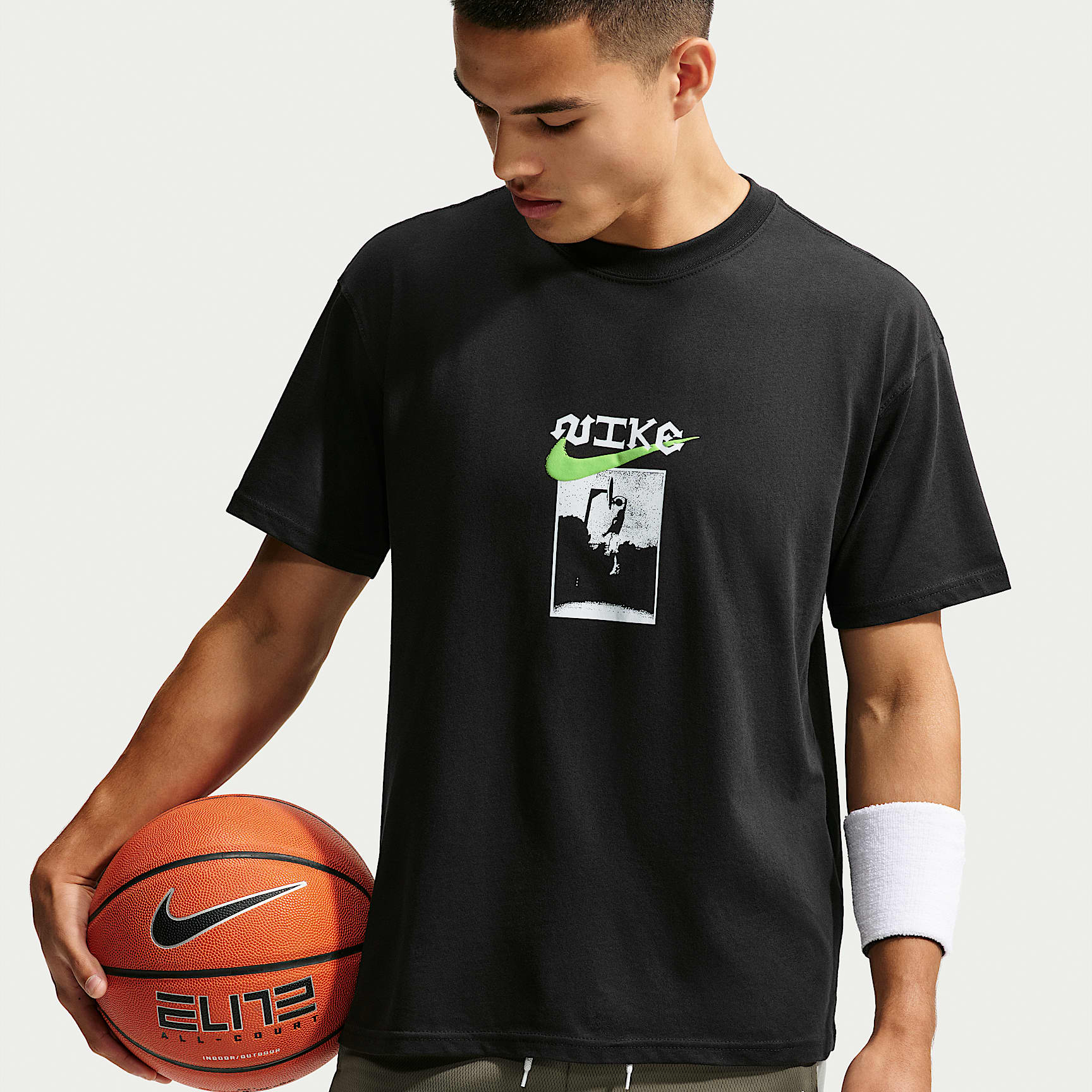 Nike Men's Basketball T-Shirt