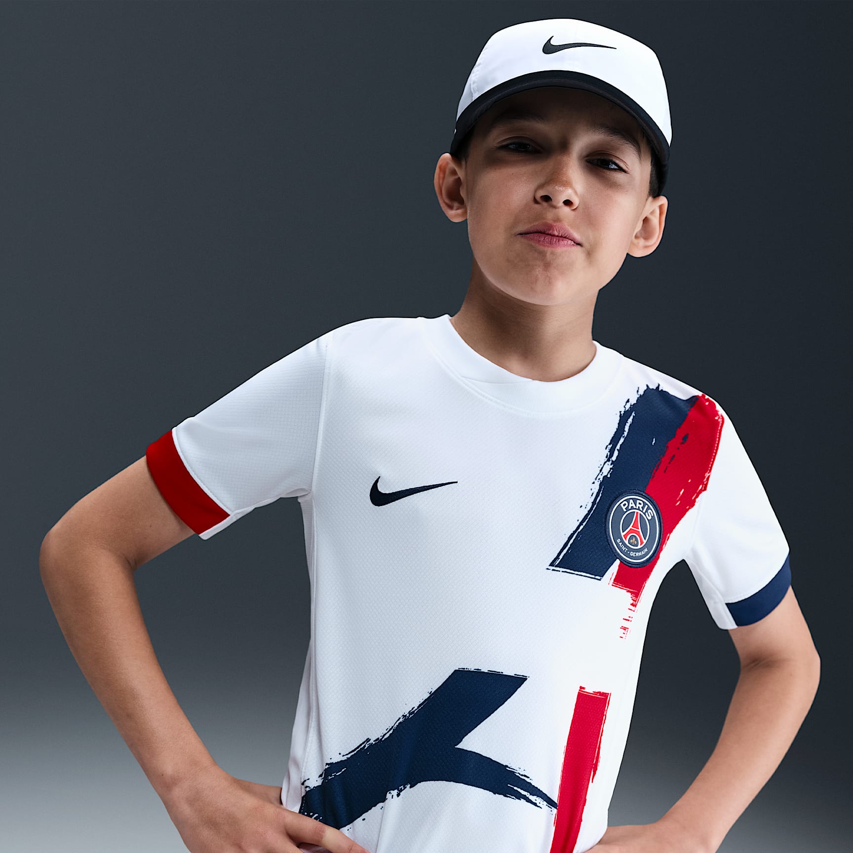 Paris Saint-Germain 2024/25 Stadium Away Older Kids' Nike Dri-FIT Football Replica Shirt