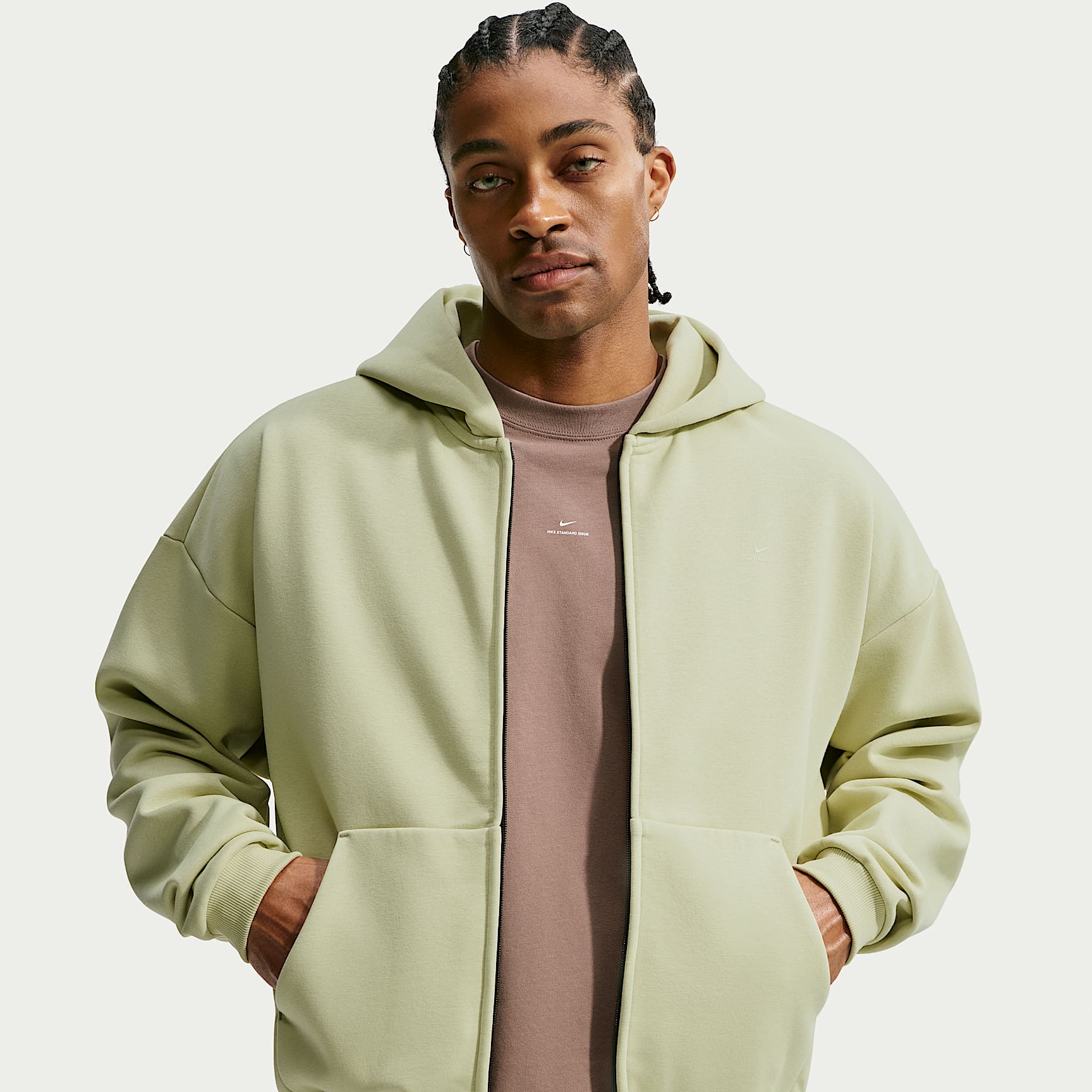 Sudadera con gorro de básquetbol con cierre completo Therma-FIT para hombre Nike Standard Issue