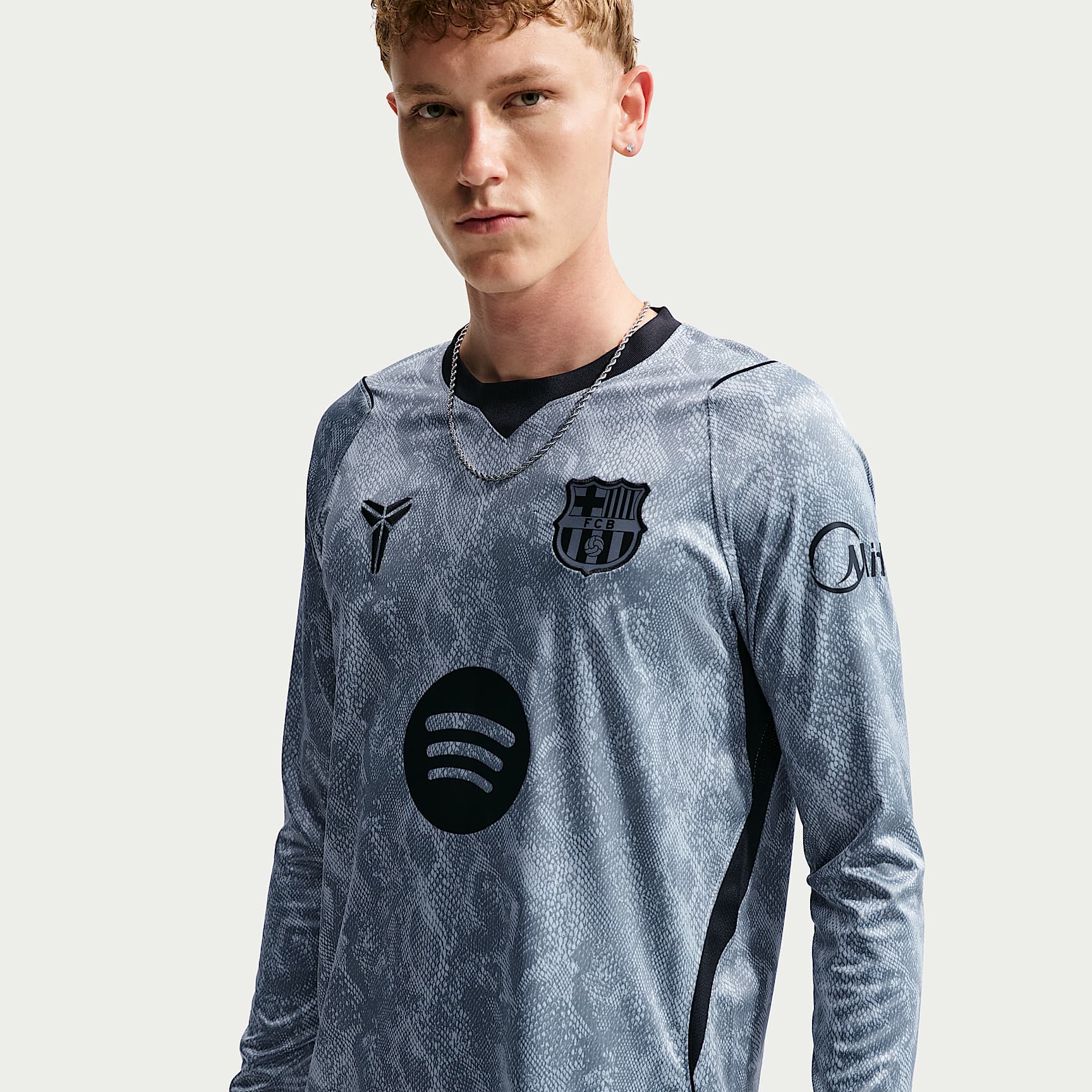 F.C. Barcelona 2026/27 Stadium Goalkeeper Away Men's Kobe Dri-FIT Football Replica Jersey