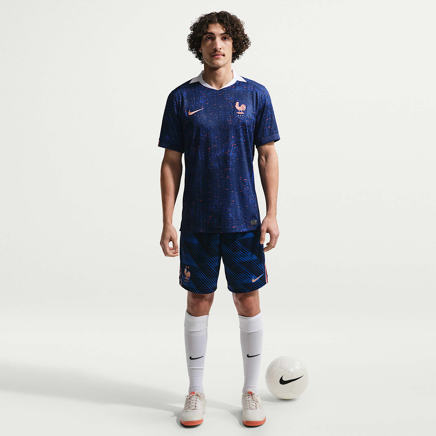 FFF 2026 Stadium Home Men's Nike Dri-FIT Soccer Replica Shorts