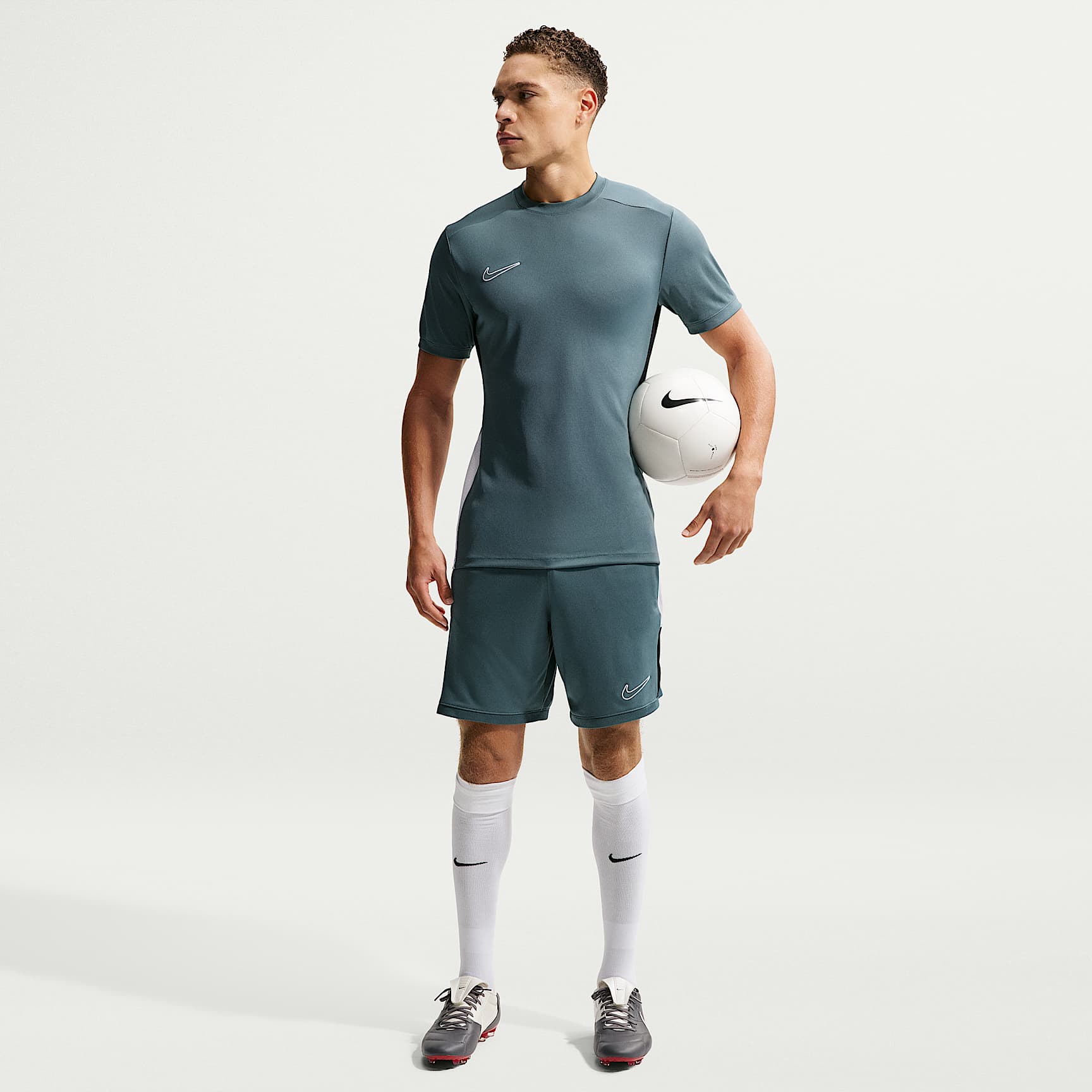 Nike Academy Men's Nike Dri-FIT Soccer Shorts