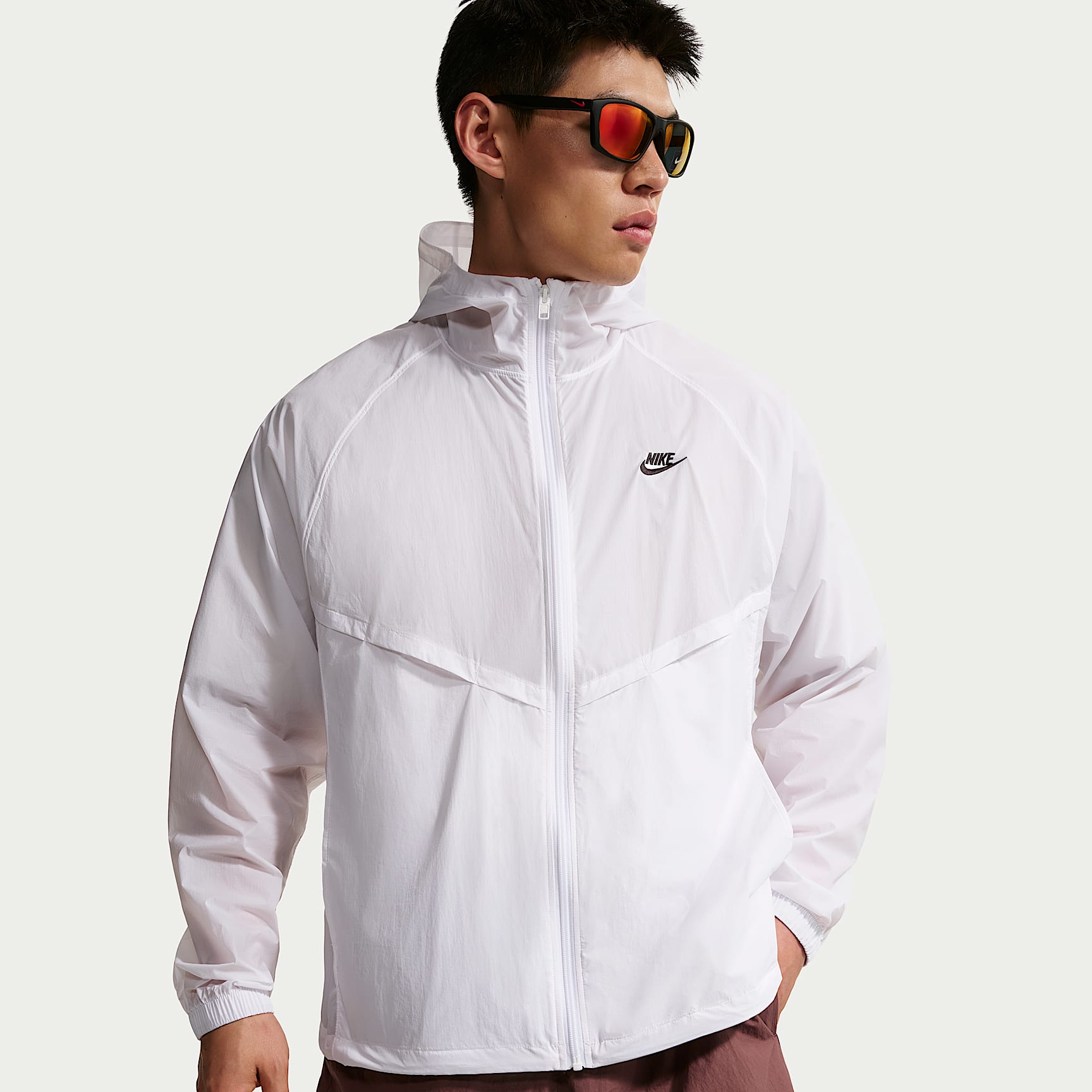 Nike Windrunner Men's Unlined Full-Zip UV Jacket