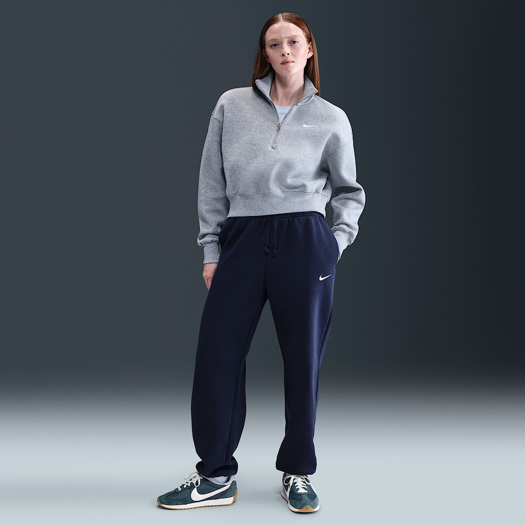 Pants de entrenamiento oversized de tiro alto para mujer Nike Sportswear Phoenix Fleece