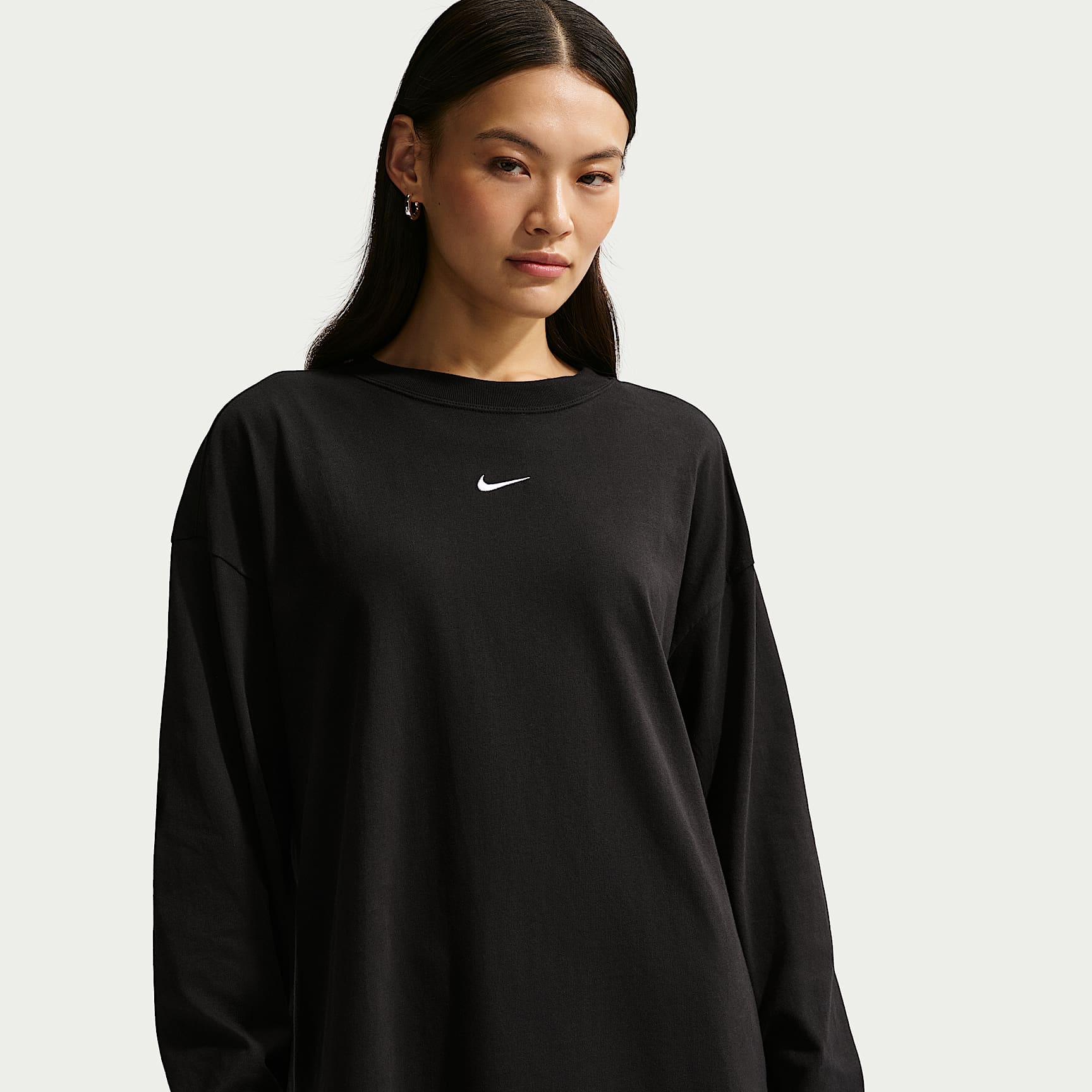 Playera de manga larga oversized para mujer Nike Sportswear Classic