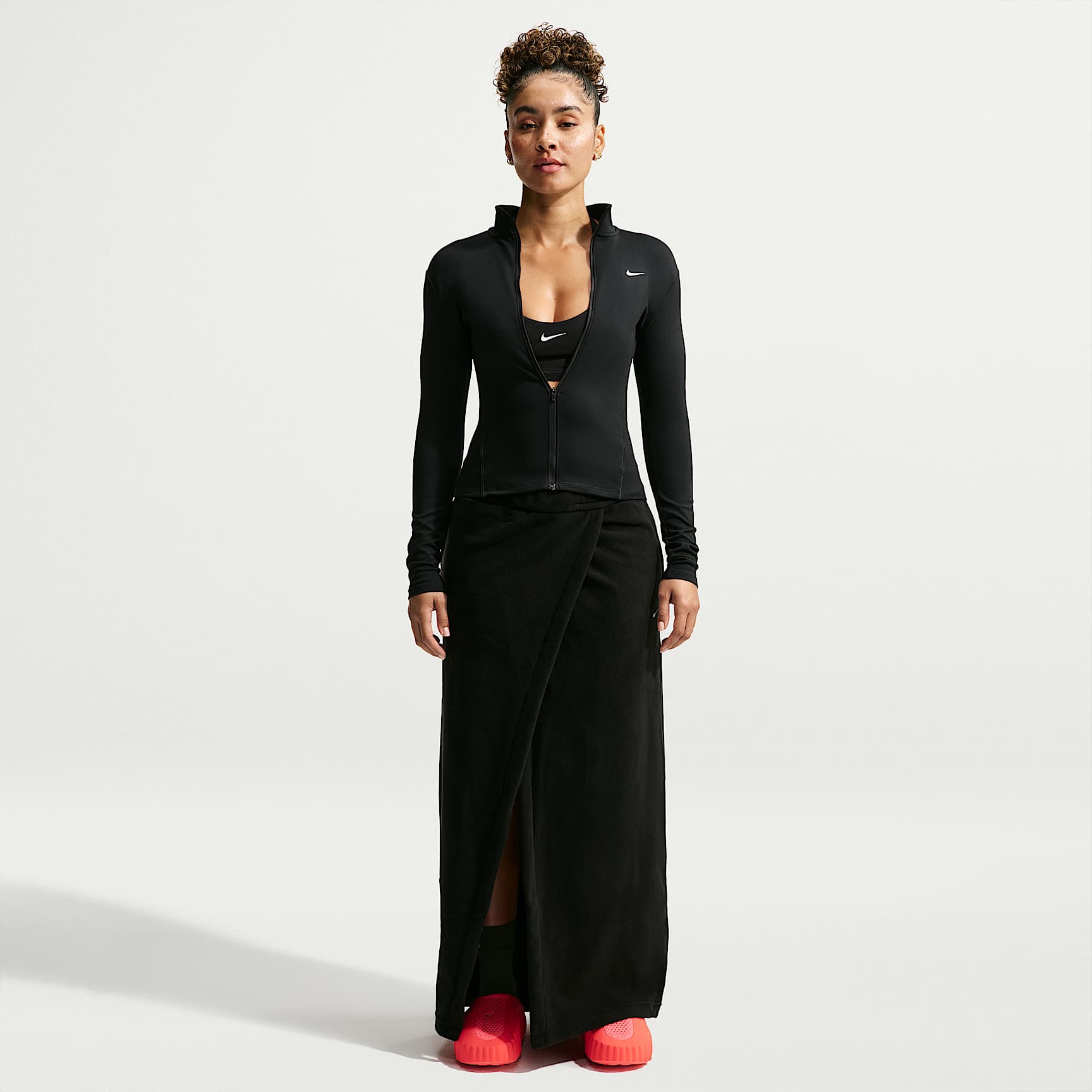 Nike One Women's Therma-FIT Mid-Rise Fleece Maxi Skirt