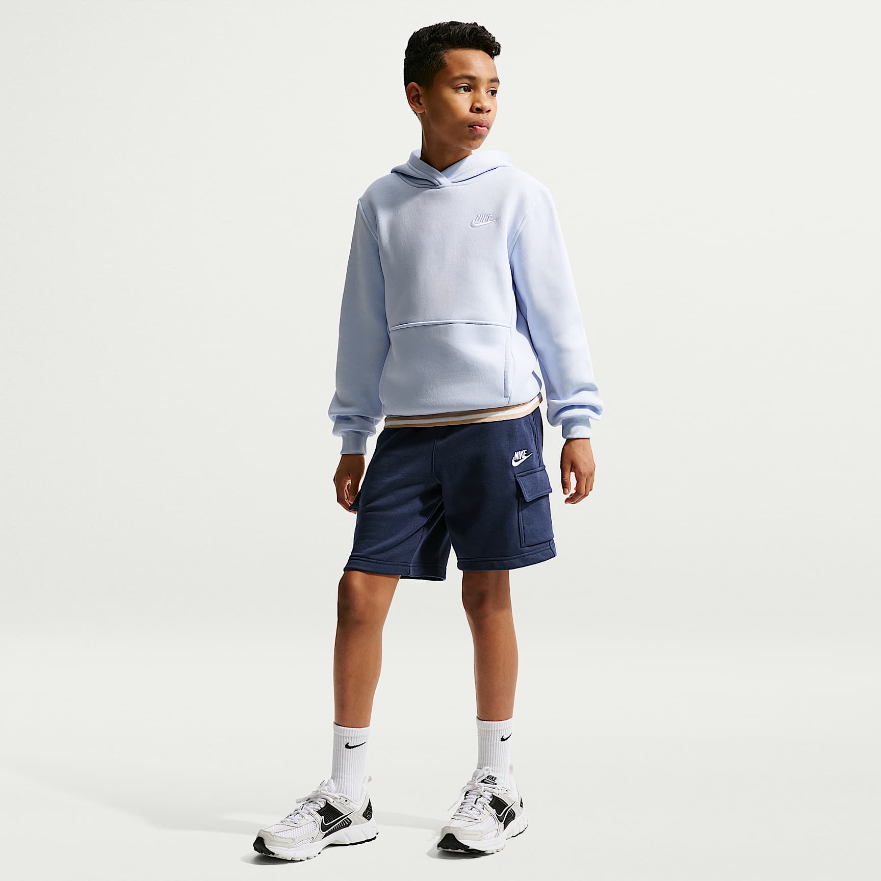 Nike Sportswear Club Older Kids' French Terry Cargo Shorts