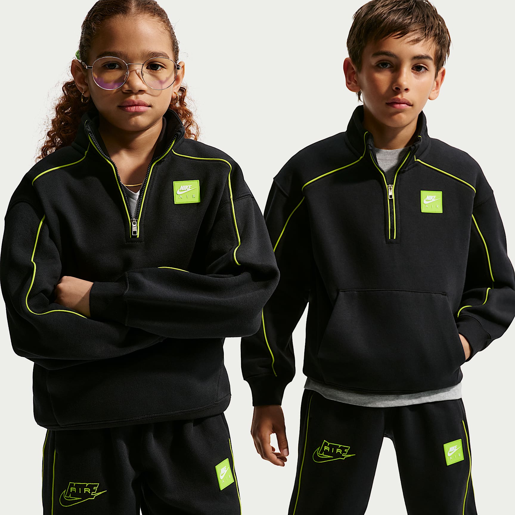 Nike Air Older Kids' Quarter-Zip Top