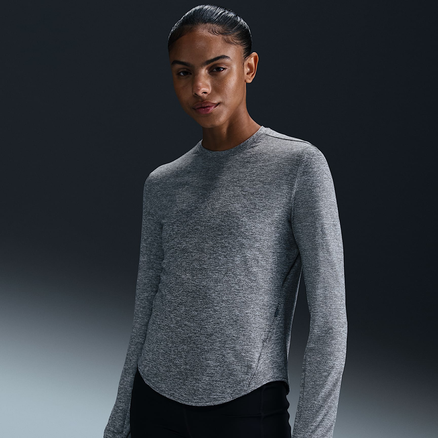 Playera de correr de manga larga de cuello redondo Dri-FIT UV para mujer Nike Swift