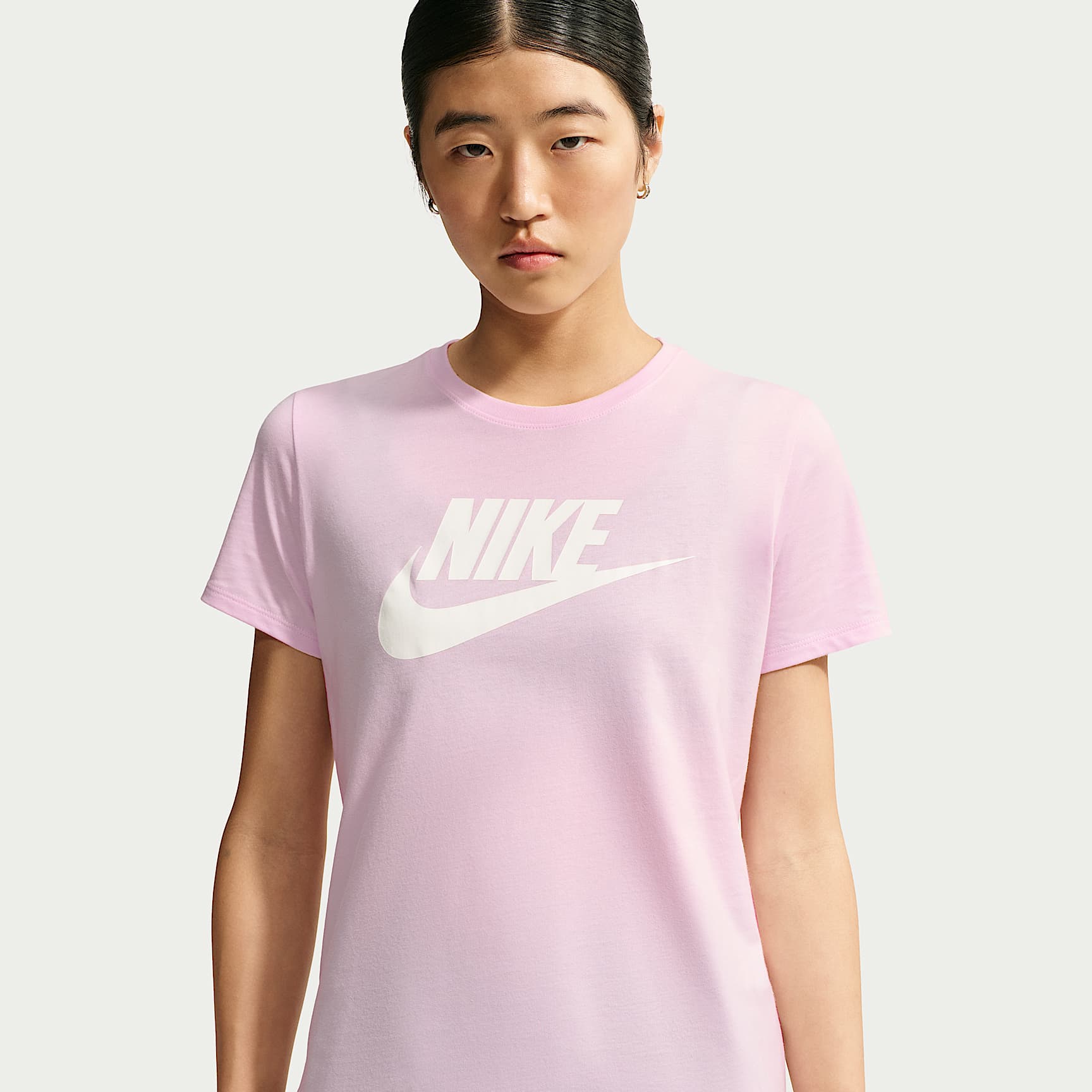 Nike Sportswear Essentials Women's Logo T-Shirt