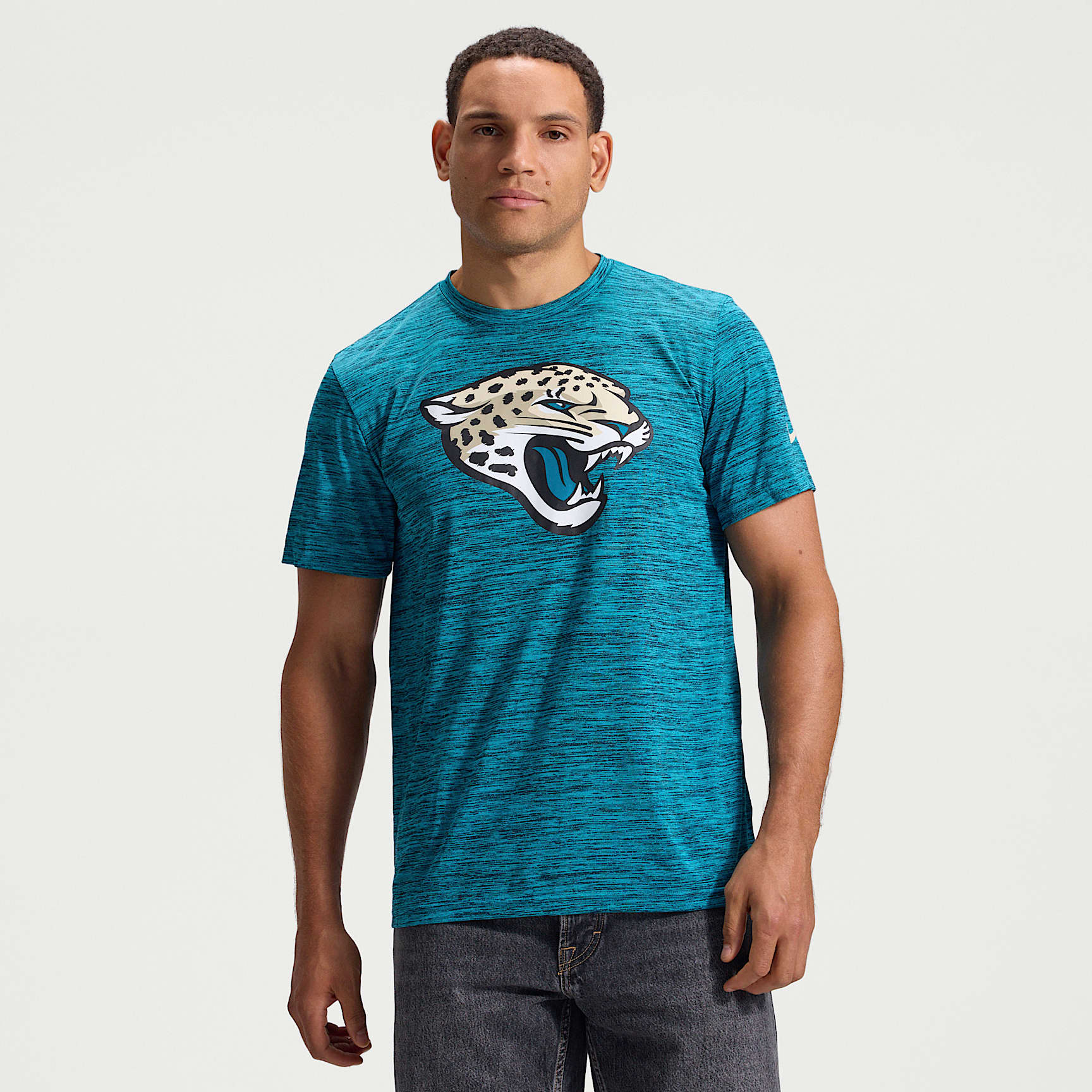Playera Nike Dri-FIT de la NFL para hombre colección Jacksonville Jaguars Rivalries Sideline Velocity