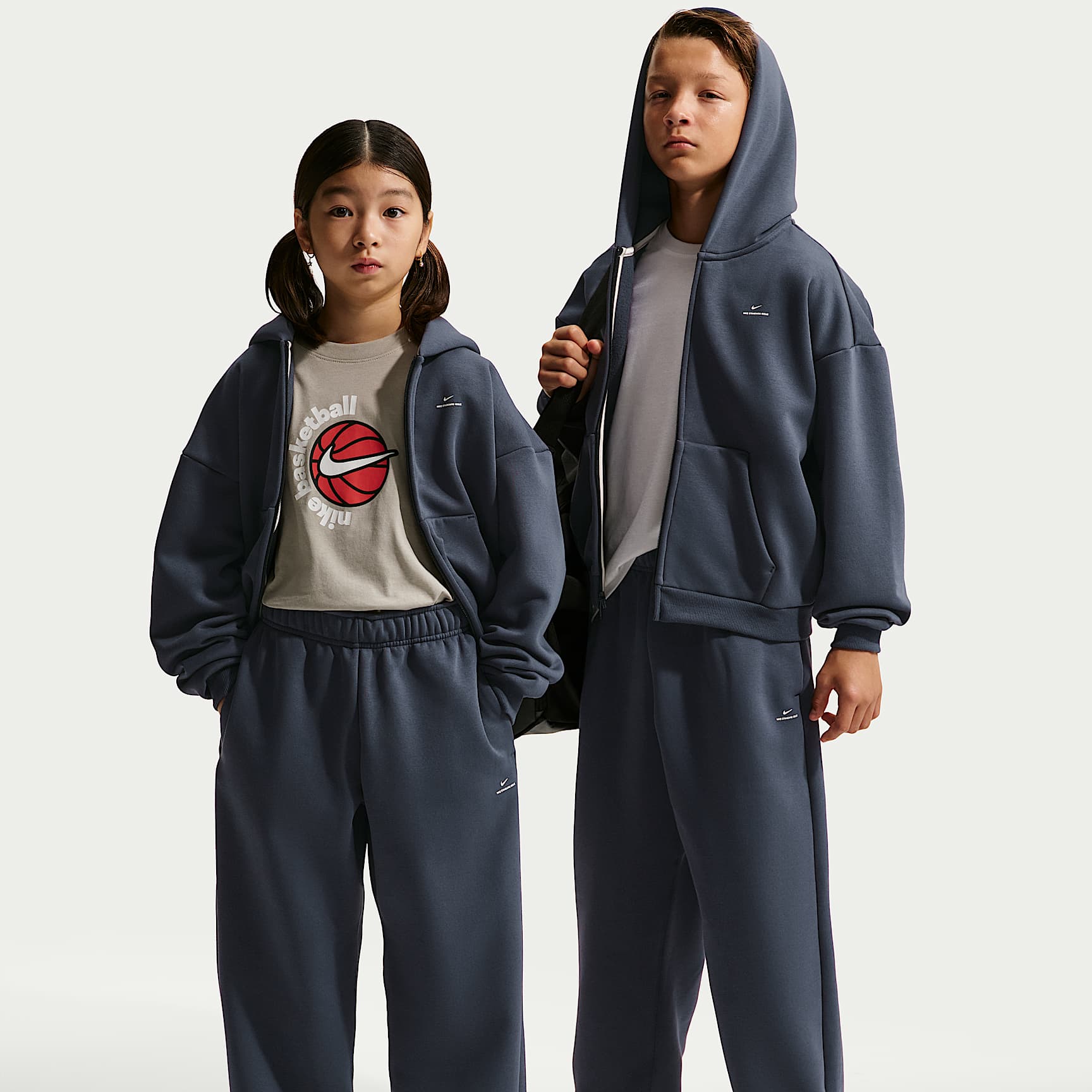 Pants de básquetbol de tejido Fleece cepillado para niños talla grande Nike Standard Issue