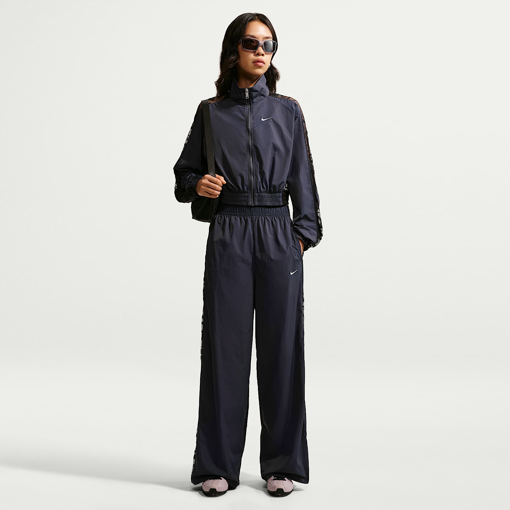 Nike Sportswear Women's Loose Mid-Rise Lace Track Pants