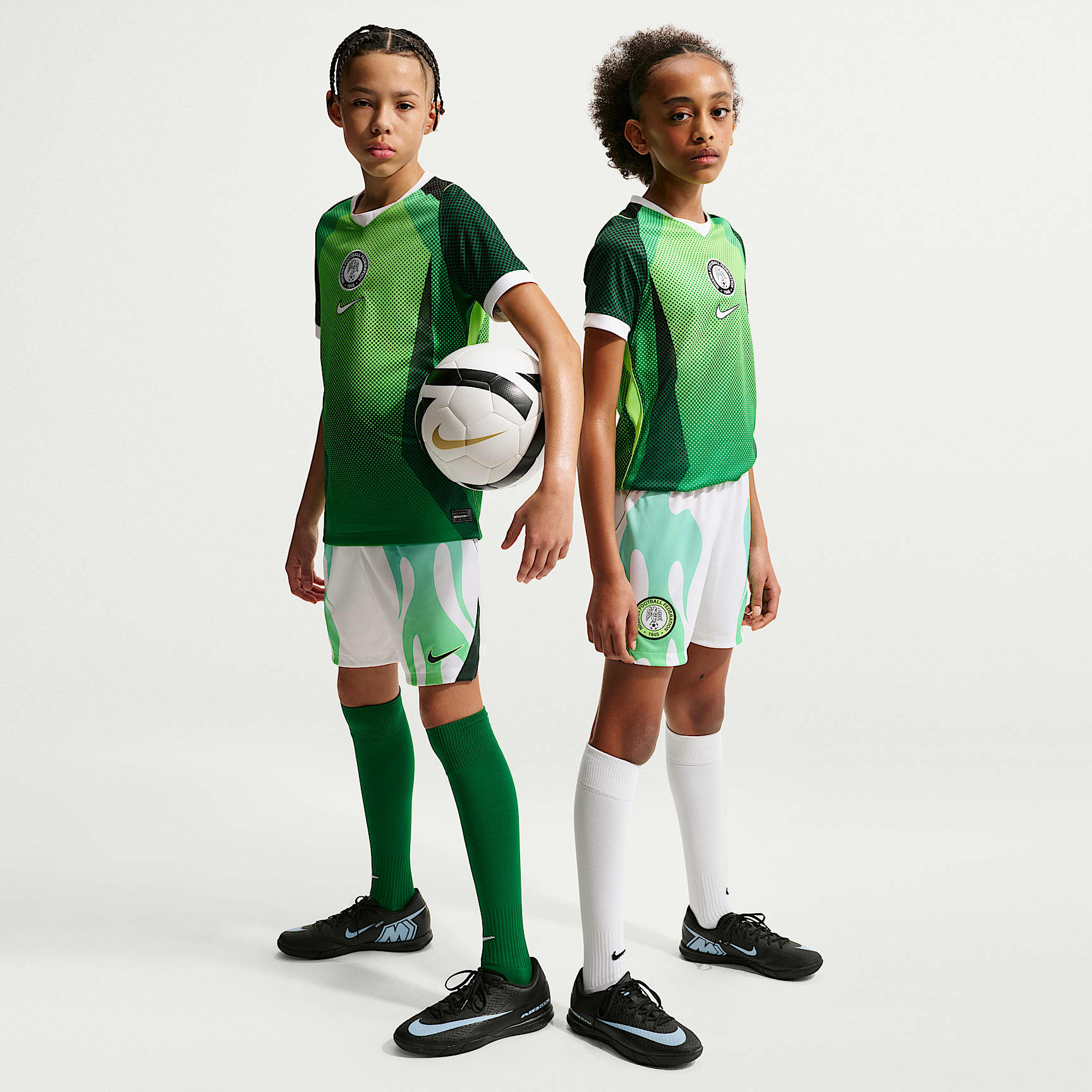 Shorts de fútbol Nike Dri-FIT Replica de Nigeria visitante 2026 Stadium para niños talla grande