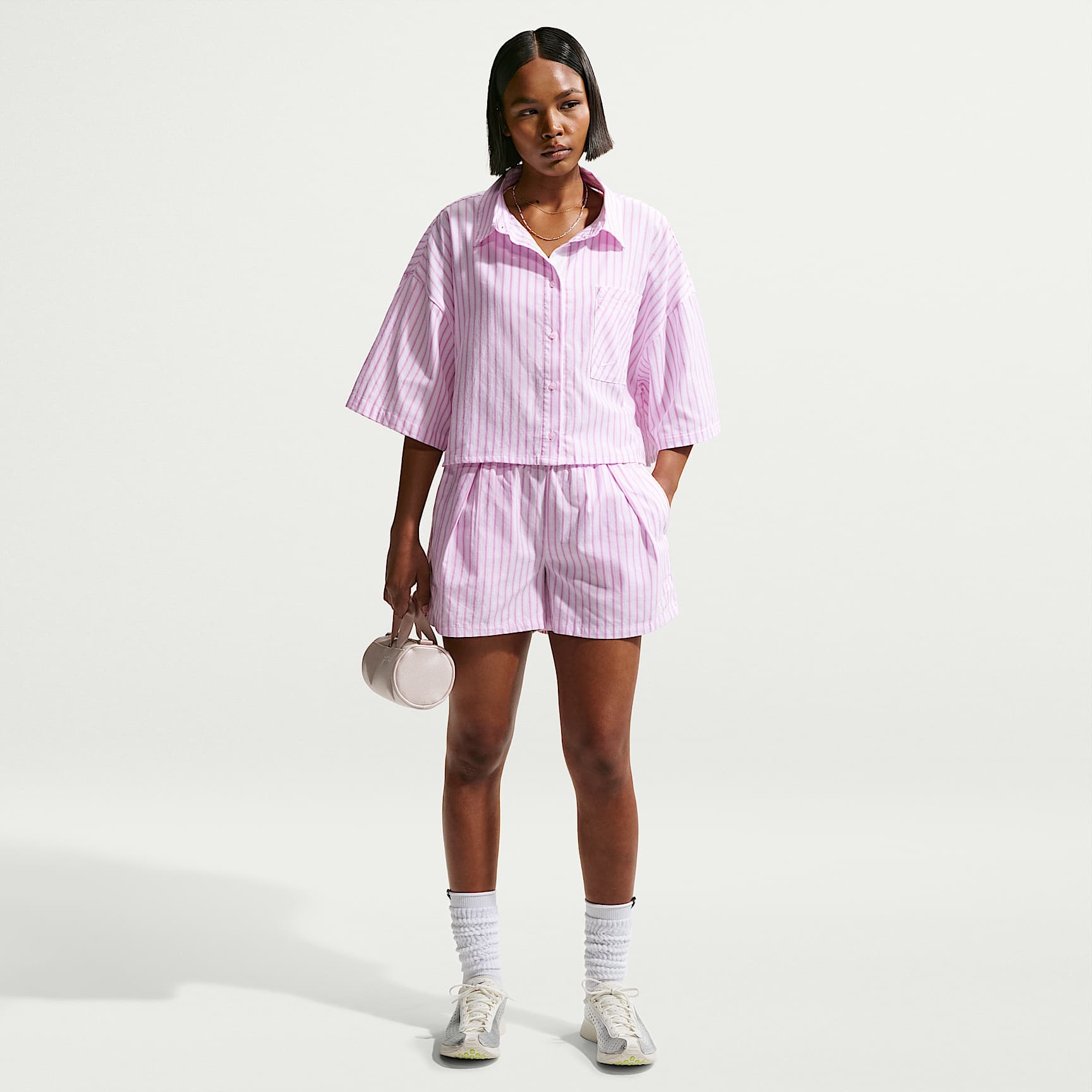 Short ample à rayures et à taille mi-haute Nike Sportswear Chill Poplin pour femme
