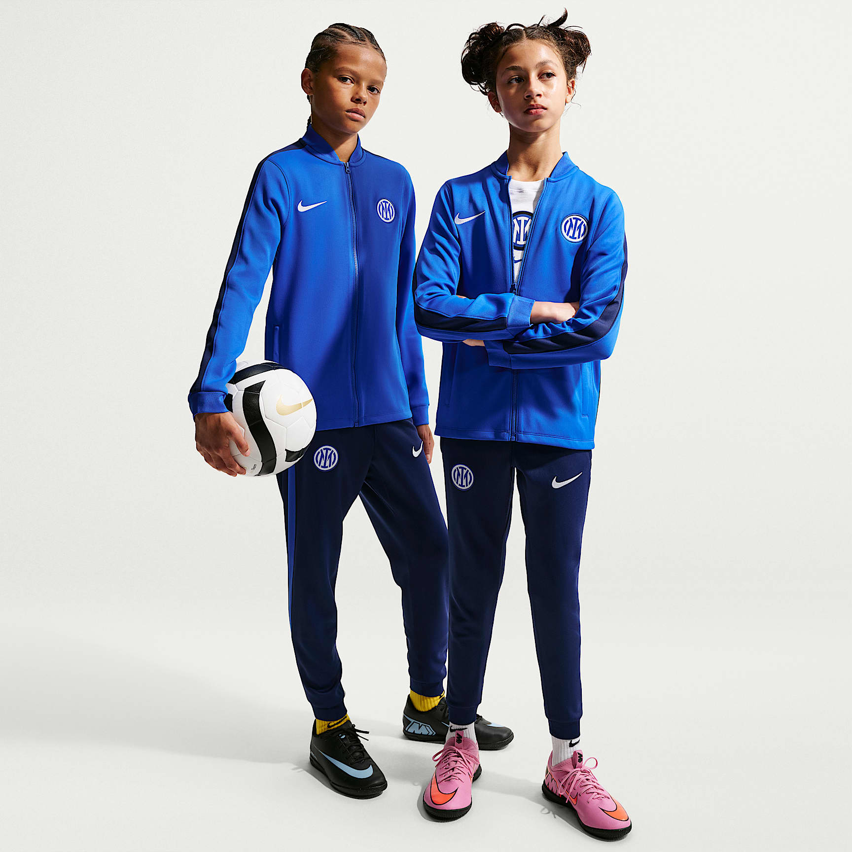 Inter Milan Strike Older Kids' Nike Dri-FIT Football Knit Tracksuit