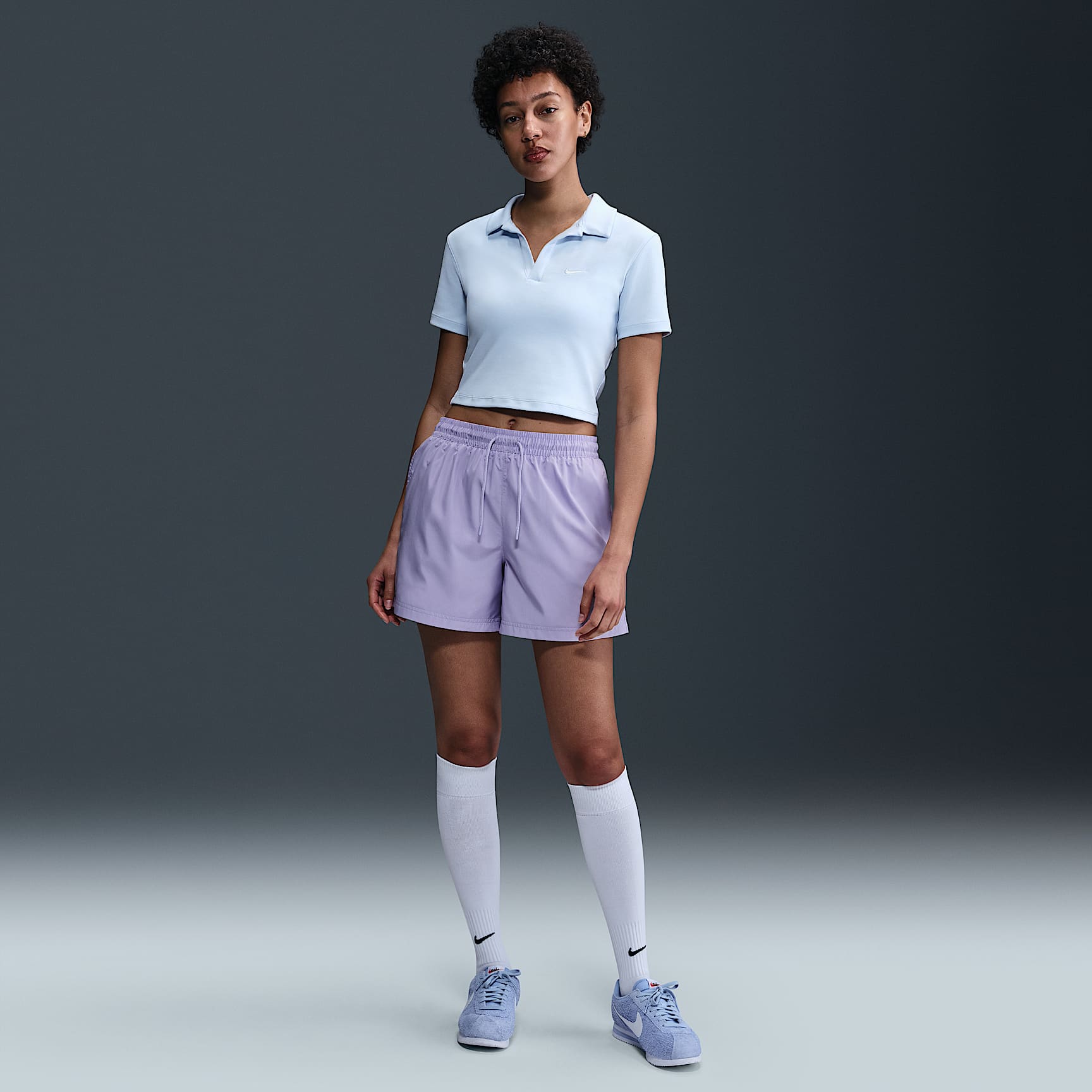 Shorts de tiro medio para mujer Nike Sportswear Classic Wovens