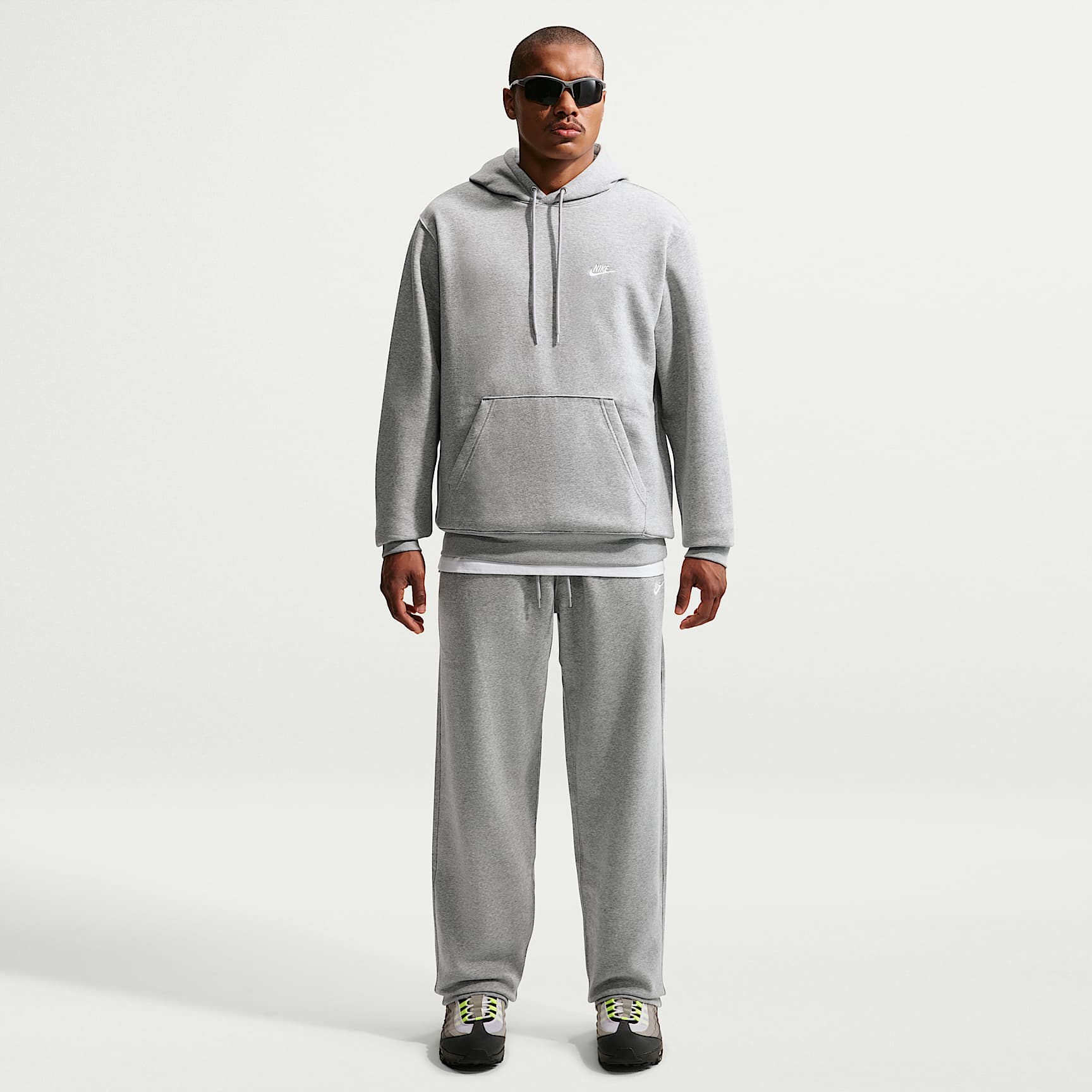 Nike Club Men's Open-Hem Fleece Trousers