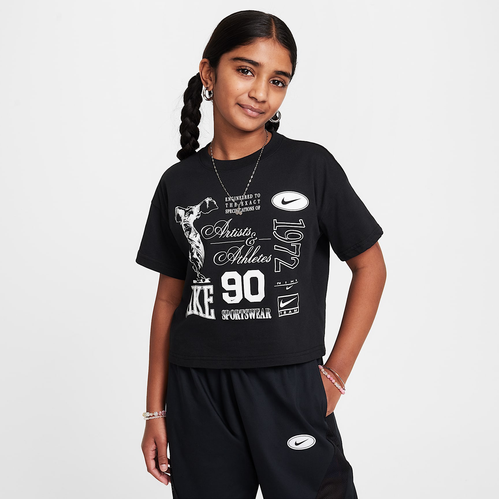 Nike Sportswear Older Kids' (Girls') T-Shirt