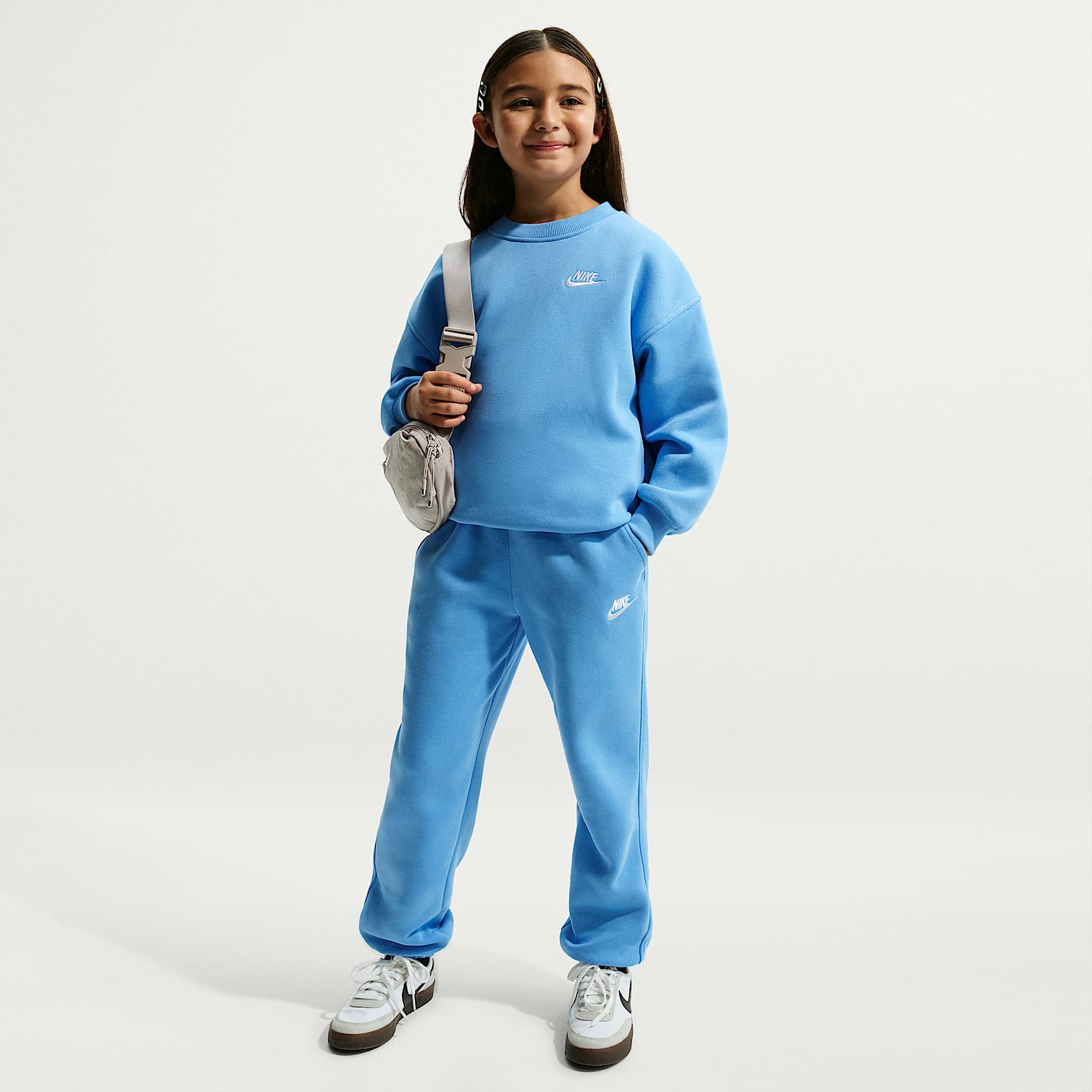 Pants holgados para niños talla grande Nike Sportswear Club Fleece
