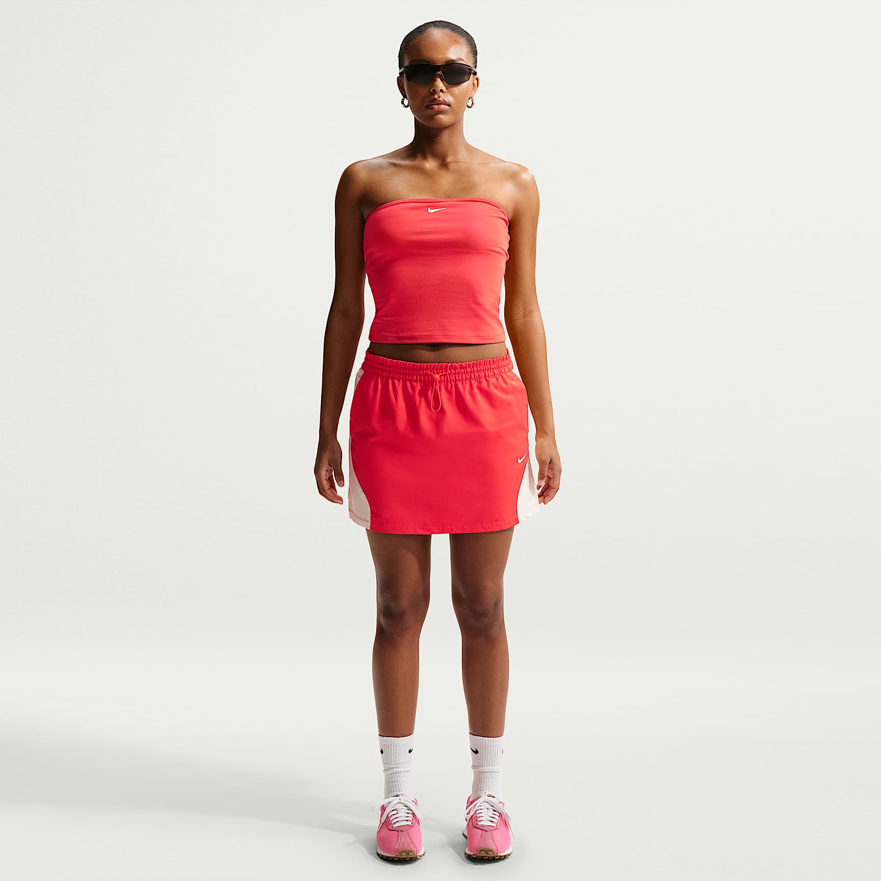 Minifalda de tiro medio para mujer Nike Sportswear