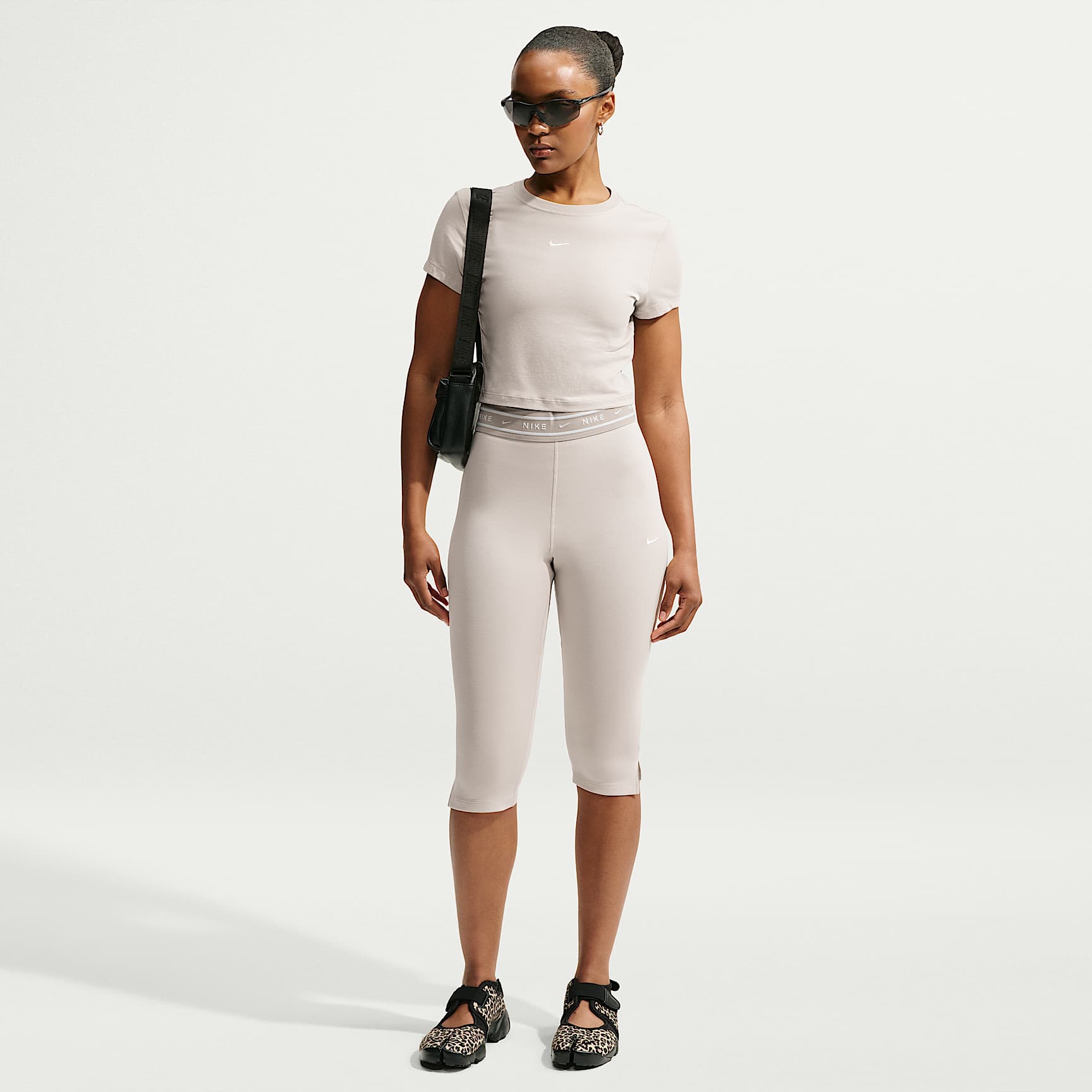 Nike Sportswear Chill Jersey tettsittende capritights med høyt liv til dame